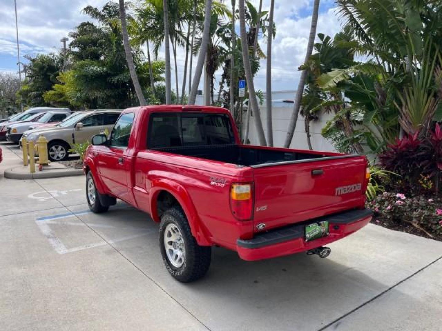 2002 Performance Red Metallic /Medium Graphite Mazda B-Series 2WD Truck DS LOW MILES 80,576 (4F4YR12U02T) with an 3.0L MFI V6 Engine engine, Automatic transmission, located at 4701 North Dixie Hwy, Pompano Beach, FL, 33064, (954) 422-2889, 26.240938, -80.123474 - 2002 MAZDA B-SERIES B3000 DUAL SPORT AUTO ROAD READY WORK READY VIN: 4F4YR12U02TM07288 NO ACCIDENTS PICKUP NO RECALLS 3.0L V6 F LOW MILES 80,576 GASOLINE POWER MIRRORS 35 SERVICE RECORDS REAR WHEEL DRIVE BACK UP CAMERA 6 FT BED 3.0L V6 6.0' Bed Length Alloy Wheels Anti-Theft System Fog Lights RWD Re - Photo#5