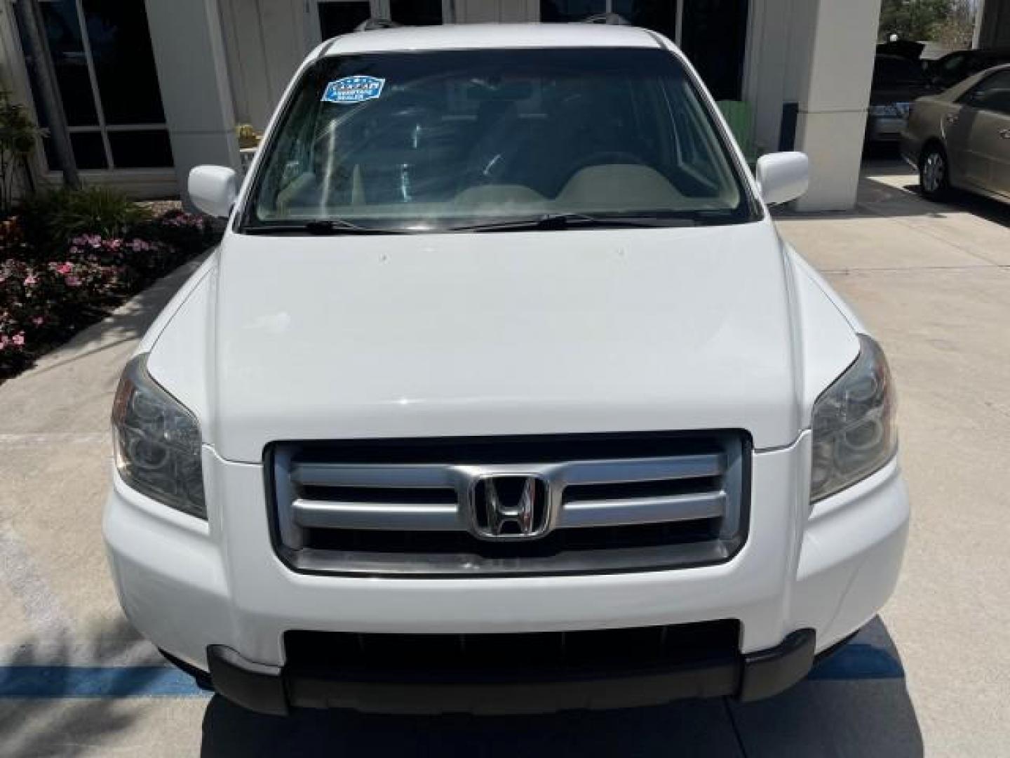 2007 Taffeta White /Saddle Honda Pilot EX LOW MILES 65,235 (5FNYF28417B) with an 3.5L SOHC MPFI 24-Valve i-VTEC V6 Engine engine, Automatic transmission, located at 4701 North Dixie Hwy, Pompano Beach, FL, 33064, (954) 422-2889, 26.240938, -80.123474 - OUR WEBPAGE FLORIDACARS1.COM HAS OVER 100 PHOTOS AND FREE CARFAX LINK 2007 HONDA PILOT EX ROAD READY 3.5L V6 VIN: 5FNYF28417B023674 NO ACCIDENTS 4 DOOR WAGON/SPORT UTILITY NO RECALLS 3.5L V6 F SOHC LOW MILES 65,235 GASOLINE POWER SEARS/MIRRORS 8 SERVICE RECORDS FRONT WHEEL DRIVE FLORIDA OWNER 3 ROW - Photo#78