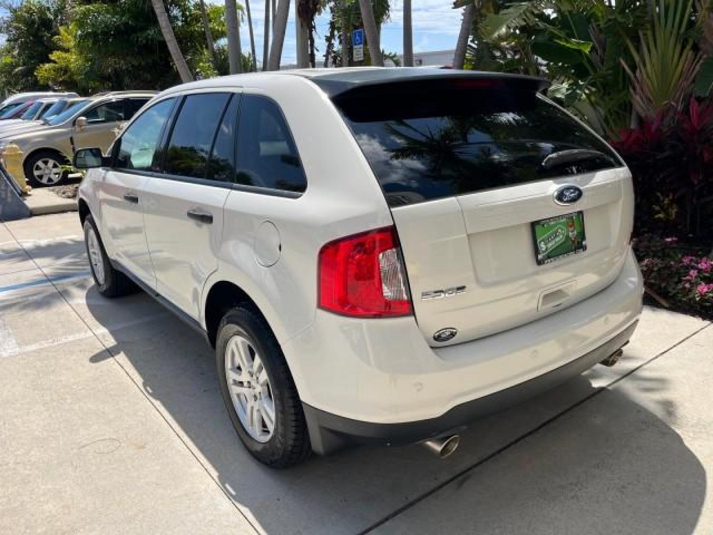 2011 White Suede /Medium Light Stone Ford Edge SE LOW MILES 58,676 (2FMDK3GC8BB) with an 3.5L Ti-VCT V6 Engine engine, Automatic transmission, located at 4701 North Dixie Hwy, Pompano Beach, FL, 33064, (954) 422-2889, 26.240938, -80.123474 - OUR WEBPAGE FLORIDACARS1.COM HAS OVER 100 PHOTOS AND FREE CARFAX LINK 2011 FORD EDGE SE ROAD READY 3.5L V6 VIN: 2FMDK3GC8BBB50285 NO RECALLS 4 DOOR WAGON/SPORT UTILITY FLORIDA OWNER 3.5L V6 F DOHC 24V LOW MILES 58,680 GASOLINE DUAL AC 26 SERVICE RECORDS FRONT WHEEL DRIVE PARK SENSORS LEATHER SEATS A - Photo#87