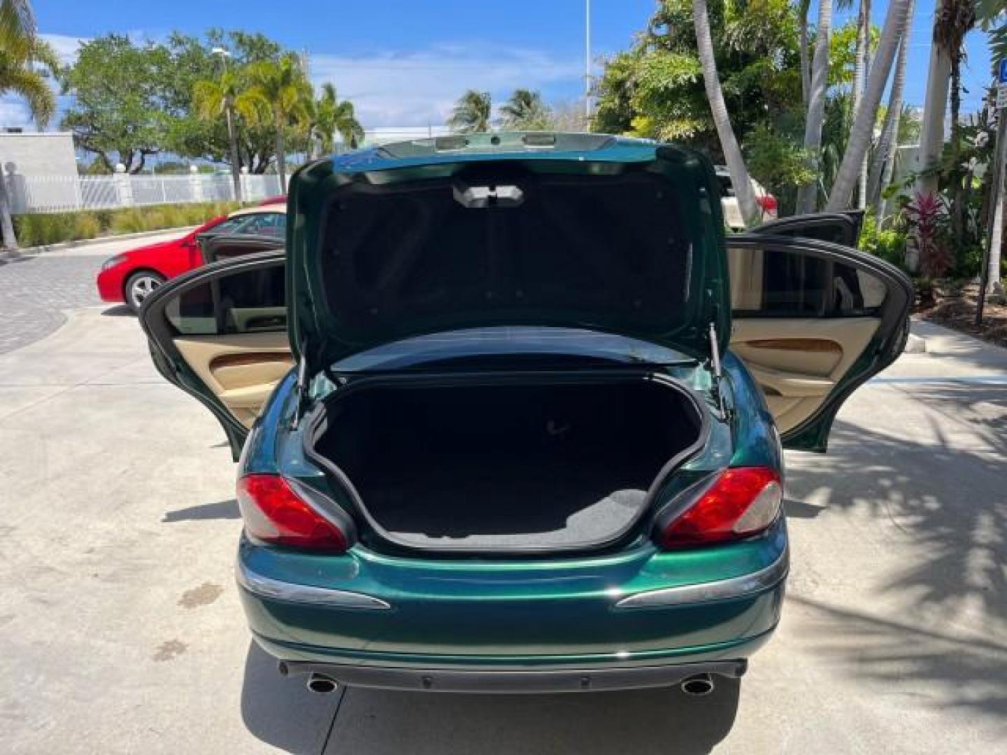 2006 Jaguar Racing Green /Ivory Jaguar X-TYPE AWD LOW MILES 61,609 (SAJWA51A56W) with an 3.0L DOHC SMPI 24-Valve V6 Engine engine, Automatic transmission, located at 4701 North Dixie Hwy, Pompano Beach, FL, 33064, (954) 422-2889, 26.240938, -80.123474 - OUR WEBPAGE FLORIDACARS1.COM HAS OVER 100 PHOTOS AND FREE CARFAX LINK 2006 JAGUAR X-TYPE 3.0L NEW $40,855 ROAD READY VIN: SAJWA51A56WE96399 NO ACCIDENTS NO RECALLS SEDAN 4 DR FLORIDA OWNER 3.0L V6 3.0L V6 F DOHC PARK SENSORS POWER LEATHER SEATS GASOLINE 7 SERVICE RECORDS POWER SUNROOF/MIRRORS ALL WH - Photo#15