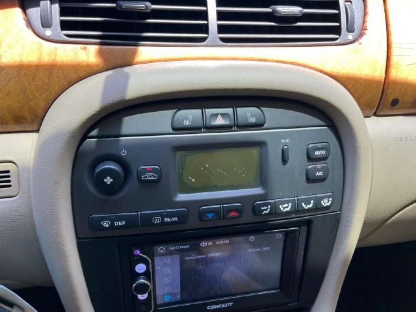 2006 Jaguar Racing Green /Ivory Jaguar X-TYPE AWD LOW MILES 61,609 (SAJWA51A56W) with an 3.0L DOHC SMPI 24-Valve V6 Engine engine, Automatic transmission, located at 4701 North Dixie Hwy, Pompano Beach, FL, 33064, (954) 422-2889, 26.240938, -80.123474 - OUR WEBPAGE FLORIDACARS1.COM HAS OVER 100 PHOTOS AND FREE CARFAX LINK 2006 JAGUAR X-TYPE 3.0L NEW $40,855 ROAD READY VIN: SAJWA51A56WE96399 NO ACCIDENTS NO RECALLS SEDAN 4 DR FLORIDA OWNER 3.0L V6 3.0L V6 F DOHC PARK SENSORS POWER LEATHER SEATS GASOLINE 7 SERVICE RECORDS POWER SUNROOF/MIRRORS ALL WH - Photo#42