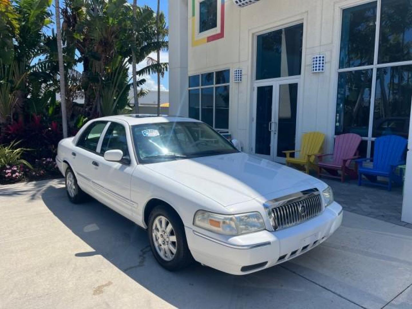 2006 Vibrant White /Light Camel Mercury Grand Marquis LS Premium LOW MILES 67,595 (2MHFM75V56X) with an 4.6L OHC FFV V8 Engine engine, Automatic transmission, located at 4701 North Dixie Hwy, Pompano Beach, FL, 33064, (954) 422-2889, 26.240938, -80.123474 - 2006 MERCURY GRAND MARQUIS LS PREMIUM ROAD READY 4.6L V8 VIN: 2MHFM75V56X641524 LOW MILES 67,595 SEDAN 4 DR NO RECALLS 4.6L V8 F POWER LEATHER SEATS FLEX FUEL POWER SUNROOF REAR WHEEL DRIVE POWER MIRRORS Adaptive Headlights Adjustable Lumbar Support Anti-Theft System Approach Lights Auto-dimming Rea - Photo#1