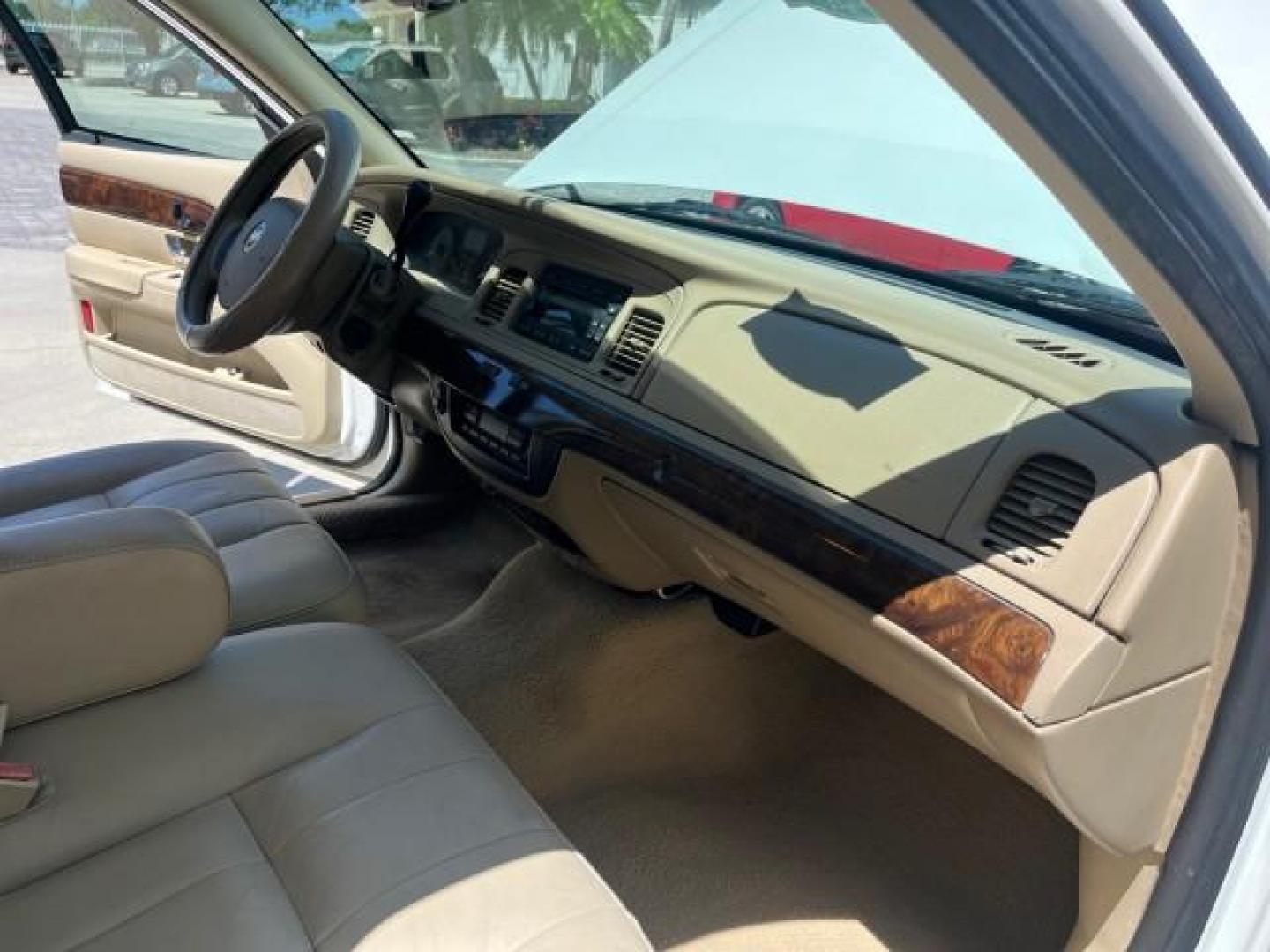 2006 Vibrant White /Light Camel Mercury Grand Marquis LS Premium LOW MILES 67,595 (2MHFM75V56X) with an 4.6L OHC FFV V8 Engine engine, Automatic transmission, located at 4701 North Dixie Hwy, Pompano Beach, FL, 33064, (954) 422-2889, 26.240938, -80.123474 - 2006 MERCURY GRAND MARQUIS LS PREMIUM ROAD READY 4.6L V8 VIN: 2MHFM75V56X641524 LOW MILES 67,595 SEDAN 4 DR NO RECALLS 4.6L V8 F POWER LEATHER SEATS FLEX FUEL POWER SUNROOF REAR WHEEL DRIVE POWER MIRRORS Adaptive Headlights Adjustable Lumbar Support Anti-Theft System Approach Lights Auto-dimming Rea - Photo#26