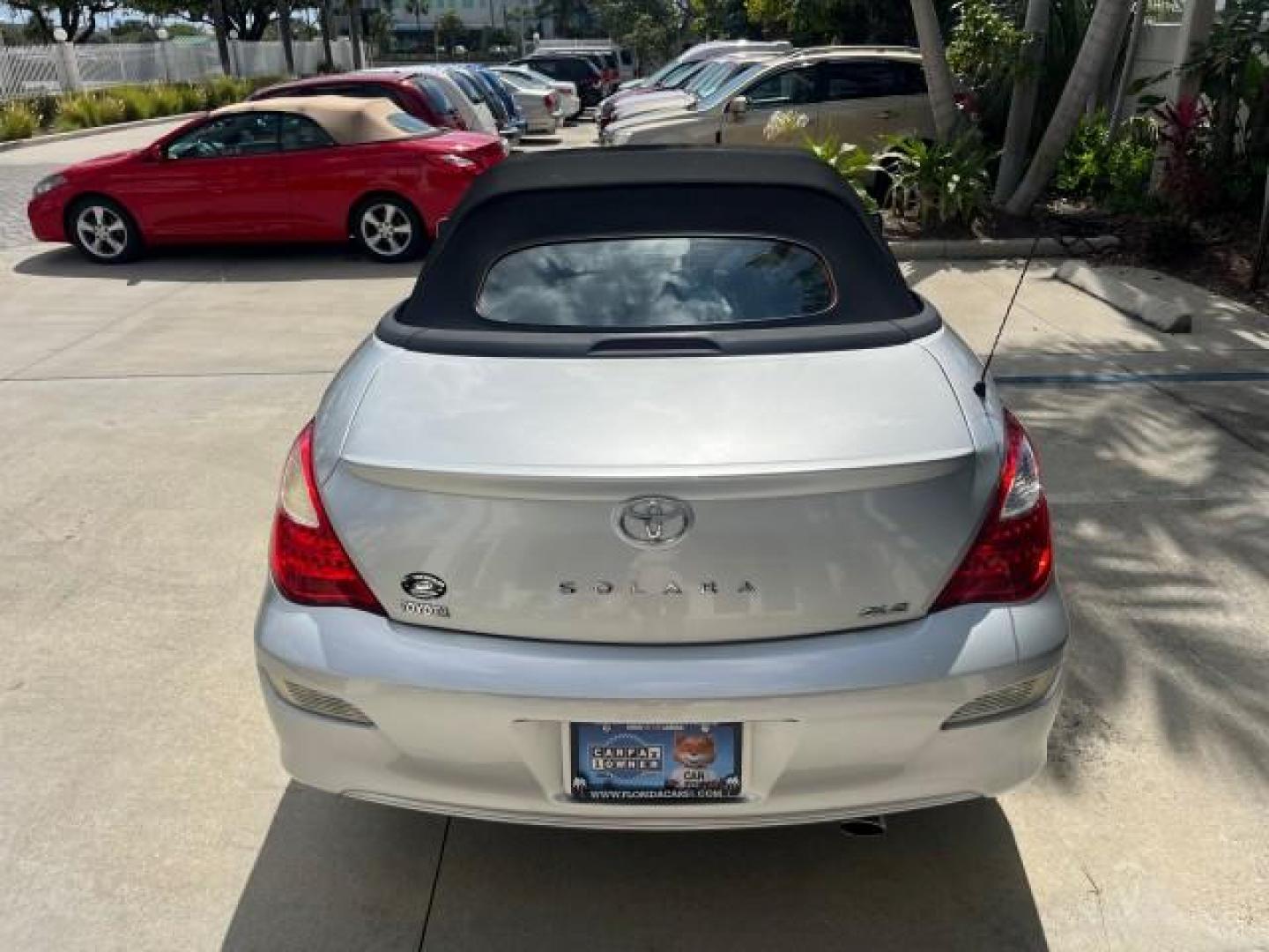 2008 Classic Silver Metallic /Dark Gray Toyota Camry Solara 1 FL SLE LOW MILES 49,029 (4T1FA38P38U) with an 3.3L DOHC SMPI VVT-i 24-Valve V6 Engine engine, Automatic transmission, located at 4701 North Dixie Hwy, Pompano Beach, FL, 33064, (954) 422-2889, 26.240938, -80.123474 - OUR WEBPAGE FLORIDACARS1.COM HAS OVER 100 PHOTOS AND FREE CARFAX LINK 2008 TOYOTA CAMRY SOLARA SLE V6 ROAD READY 3.3L V6 VIN: 4T1FA38P38U158052 NO RECALLS 29 MPG CONVERTIBLE 1 OWNER FLORIDA 3.3L V6 F DOHC 24V SLE POWER CONVERTIBLE TOP GASOLINE BLUETOOTH POWER LEATHER SEATS FRONT WHEEL DRIVE 18 SERVI - Photo#91