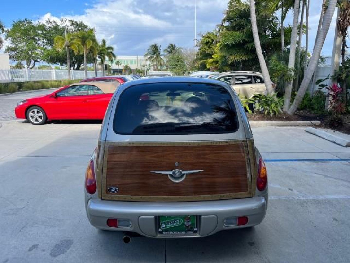 2005 Linen Gold Metallic Pearl /Taupe/Pearl Beige Chrysler PT Cruiser Limited LOW MILES 27,053 (3C8FY68885T) with an 2.4L DOHC 16-Valve Turbo I4 Engine engine, Automatic transmission, located at 4701 North Dixie Hwy, Pompano Beach, FL, 33064, (954) 422-2889, 26.240938, -80.123474 - 2005 CHRYSLER PT CRUISER LIMITED ROAD READY 2.4L I4 VIN: 3C8FY68885T540043 NO ACCIDENTS VAN NO RECALLS 2.4L I4 F DOHC 16V TURBO FLORIDA OWNER GASOLINE POWER SUNROOF LOW MILES 27,053 FRONT WHEEL DRIVE 16 SERVICE RECORDS POWER LEATHER SEATS Alloy Wheels Anti-Theft System Automatic Climate Control Crui - Photo#6