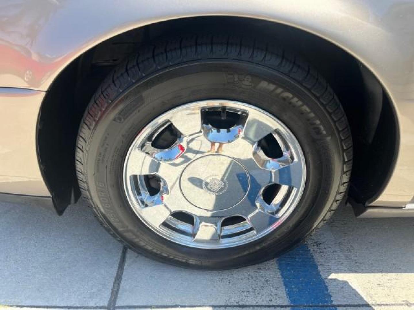 2000 Cashmere /Black Cadillac DeVille LOW MILES 37,074 (1G6KD54Y9YU) with an 4.6L SFI DOHC V8 275hp Northstar Engine engine, Automatic transmission, located at 4701 North Dixie Hwy, Pompano Beach, FL, 33064, (954) 422-2889, 26.240938, -80.123474 - OUR WEBPAGE FLORIDACARS1.COM HAS OVER 100 PHOTOS AND FREE CARFAX LINK 2000 CADILLAC DEVILLE NEW $43,075 ROAD READY VIN: 1G6KD54Y9YU196490 NO RECALLS 1 OWNER SEDAN 4 DR LOW MILES 37,074 4.6L V8 4.6L V8 F DOHC 32V POWER LEATHER SEATS 28 MPG GASOLINE 63 SERVICE RECORDS FRONT WHEEL DRIVE PARK SENSORS DU - Photo#19