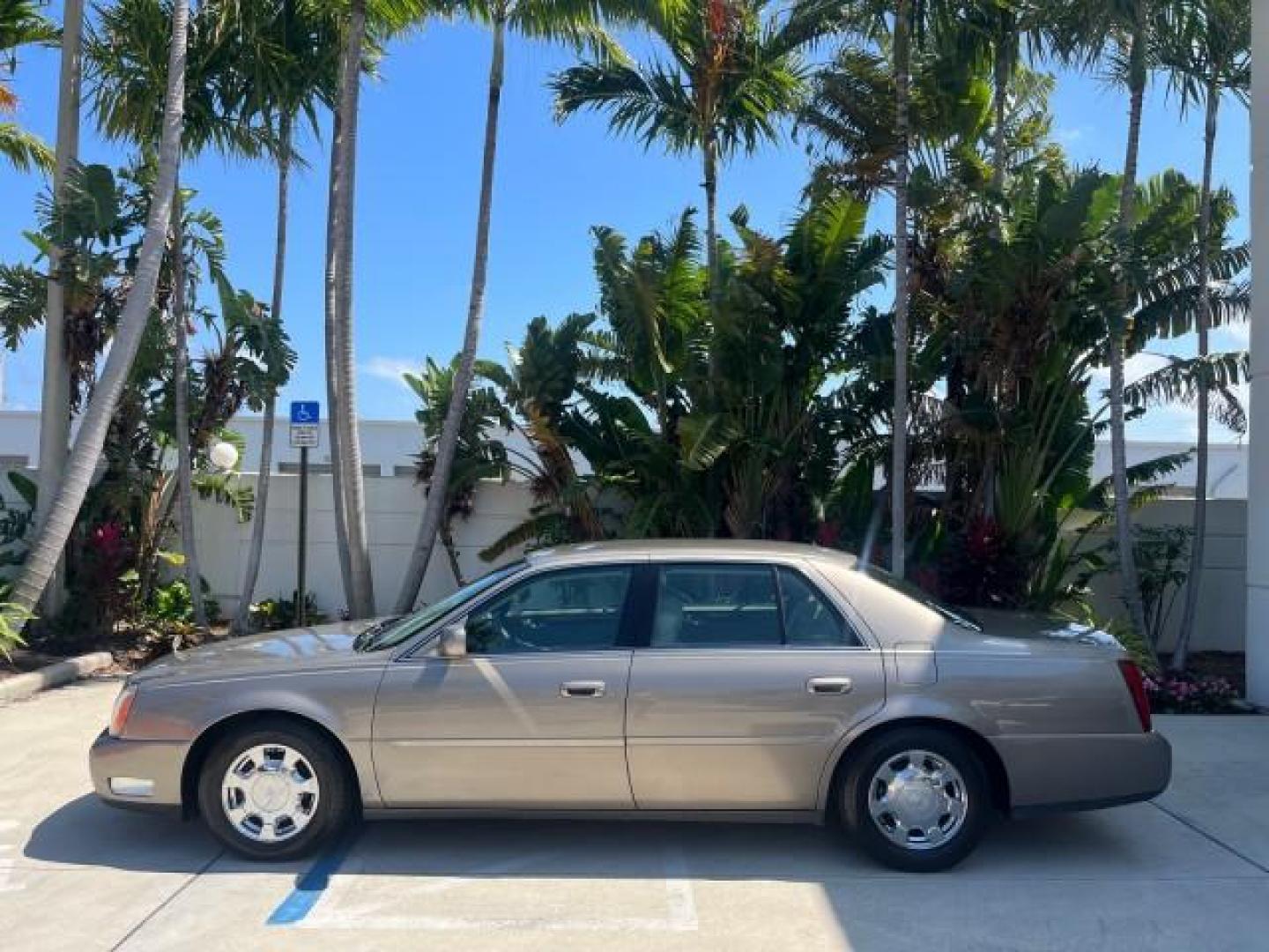 2000 Cashmere /Black Cadillac DeVille LOW MILES 37,074 (1G6KD54Y9YU) with an 4.6L SFI DOHC V8 275hp Northstar Engine engine, Automatic transmission, located at 4701 North Dixie Hwy, Pompano Beach, FL, 33064, (954) 422-2889, 26.240938, -80.123474 - OUR WEBPAGE FLORIDACARS1.COM HAS OVER 100 PHOTOS AND FREE CARFAX LINK 2000 CADILLAC DEVILLE NEW $43,075 ROAD READY VIN: 1G6KD54Y9YU196490 NO RECALLS 1 OWNER SEDAN 4 DR LOW MILES 37,074 4.6L V8 4.6L V8 F DOHC 32V POWER LEATHER SEATS 28 MPG GASOLINE 63 SERVICE RECORDS FRONT WHEEL DRIVE PARK SENSORS DU - Photo#4