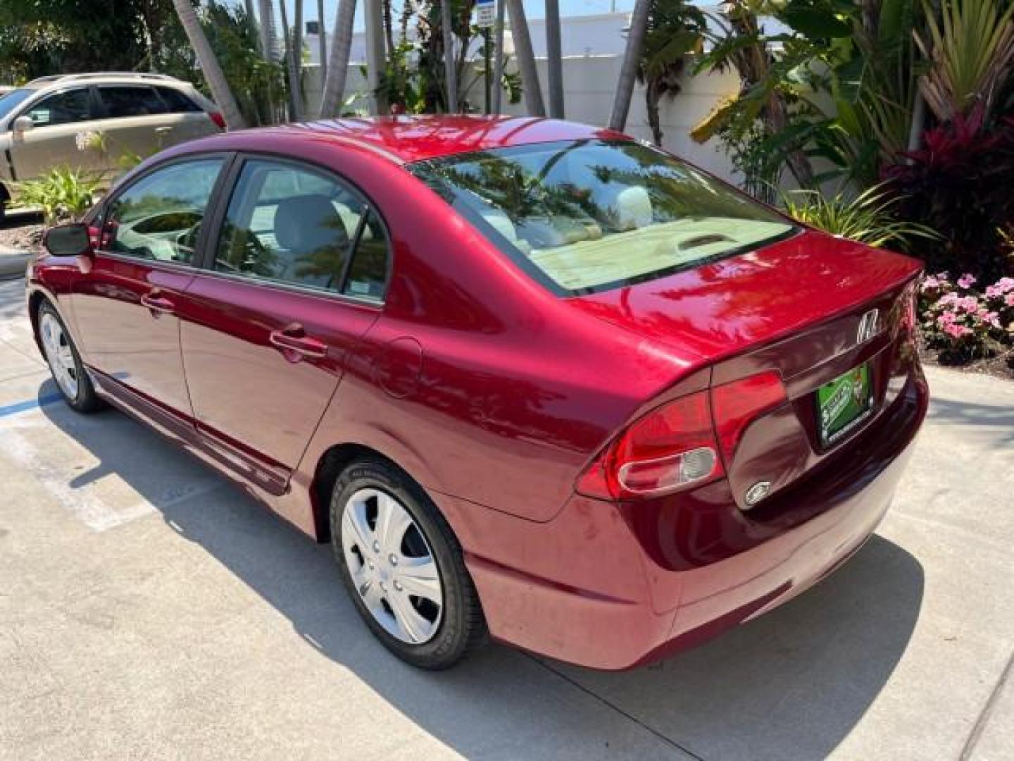 2008 Tango Red Pearl /Ivory Honda Civic Sdn LX LOW MILES 43,458 (1HGFA165X8L) with an 1.8L SOHC MPFI 16-Valve i-VTEC I4 Engine engine, Automatic transmission, located at 4701 North Dixie Hwy, Pompano Beach, FL, 33064, (954) 422-2889, 26.240938, -80.123474 - OUR WEBPAGE FLORIDACARS1.COM HAS OVER 100 PHOTOS AND FREE CARFAX LINK 2008 HONDA CIVIC LX ROAD READY 1.8L I4 VIN: 1HGFA165X8L021109 NO RECALLS 40 MPG SEDAN 4 DR LOW MILES 43,458 1.8L I4 F SOHC 16V 12 SERVICE RECORDS GASOLINE FLORIDA OWNER FRONT WHEEL DRIVE POWER MIRRORS Anti-Theft System Cruise Cont - Photo#88