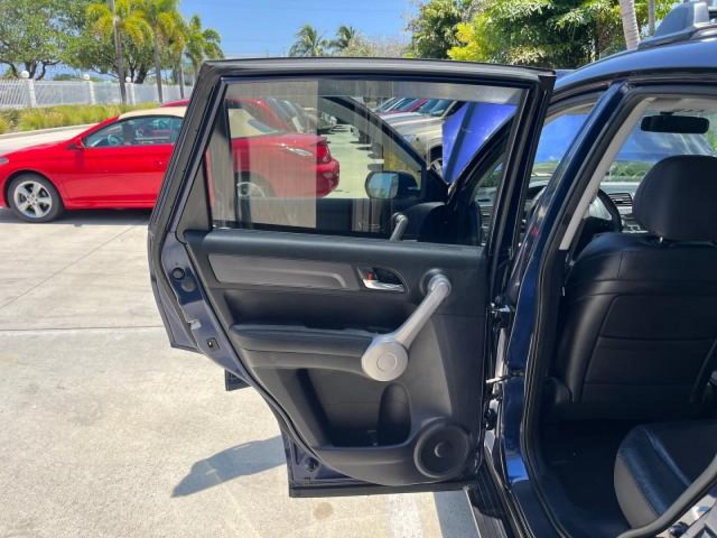 2007 Glacier Blue Metallic /Black Honda CR-V 4WD EX-L LOW MILES 24,967 (JHLRE487X7C) with an 2.4L DOHC MPFI 16-Valve i-VTEC I4 Engine engine, Automatic transmission, located at 4701 North Dixie Hwy, Pompano Beach, FL, 33064, (954) 422-2889, 26.240938, -80.123474 - OUR WEBPAGE FLORIDACARS1.COM HAS OVER 100 PHOTOS AND FREE CARFAX LINK 2007 HONDA CR-V EX-L ROAD READY 2.4L I4 VIN: JHLRE487X7C003730 ALL WHEEL DRIVE 4 DOOR WAGON/SPORT UTILITY SUPER LOW MILES 24,967 2.4L I4 F DOHC 16V 7 SERVICE RECORDS GASOLINE POWER LEATHER SEATS ALL WHEEL DRIVE POWER SUNROOF AWD A - Photo#13