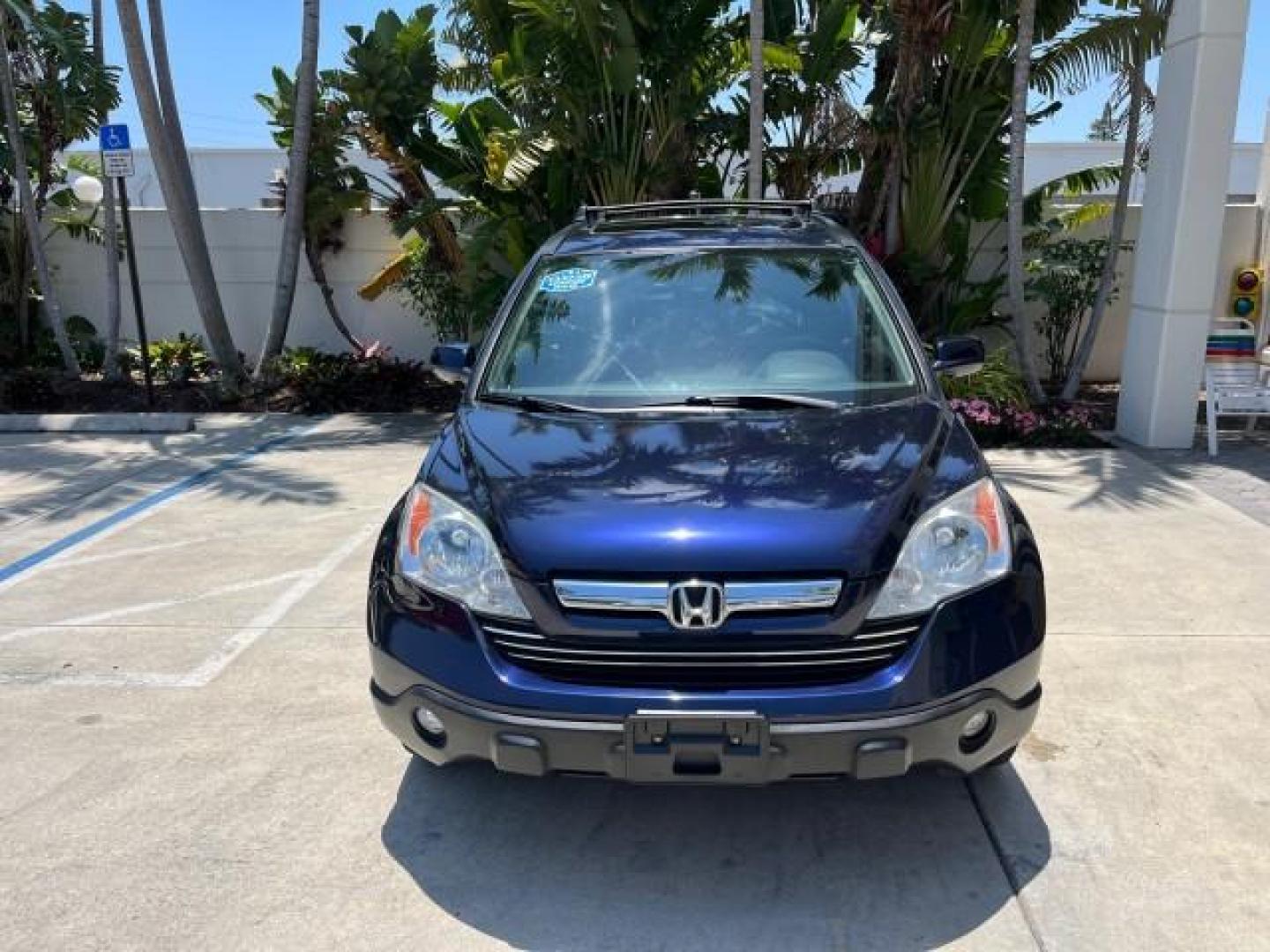 2007 Glacier Blue Metallic /Black Honda CR-V 4WD EX-L LOW MILES 24,967 (JHLRE487X7C) with an 2.4L DOHC MPFI 16-Valve i-VTEC I4 Engine engine, Automatic transmission, located at 4701 North Dixie Hwy, Pompano Beach, FL, 33064, (954) 422-2889, 26.240938, -80.123474 - OUR WEBPAGE FLORIDACARS1.COM HAS OVER 100 PHOTOS AND FREE CARFAX LINK 2007 HONDA CR-V EX-L ROAD READY 2.4L I4 VIN: JHLRE487X7C003730 ALL WHEEL DRIVE 4 DOOR WAGON/SPORT UTILITY SUPER LOW MILES 24,967 2.4L I4 F DOHC 16V 7 SERVICE RECORDS GASOLINE POWER LEATHER SEATS ALL WHEEL DRIVE POWER SUNROOF AWD A - Photo#2