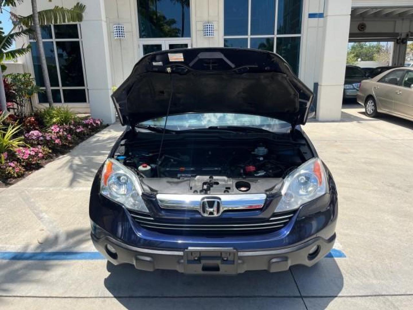 2007 Glacier Blue Metallic /Black Honda CR-V 4WD EX-L LOW MILES 24,967 (JHLRE487X7C) with an 2.4L DOHC MPFI 16-Valve i-VTEC I4 Engine engine, Automatic transmission, located at 4701 North Dixie Hwy, Pompano Beach, FL, 33064, (954) 422-2889, 26.240938, -80.123474 - OUR WEBPAGE FLORIDACARS1.COM HAS OVER 100 PHOTOS AND FREE CARFAX LINK 2007 HONDA CR-V EX-L ROAD READY 2.4L I4 VIN: JHLRE487X7C003730 ALL WHEEL DRIVE 4 DOOR WAGON/SPORT UTILITY SUPER LOW MILES 24,967 2.4L I4 F DOHC 16V 7 SERVICE RECORDS GASOLINE POWER LEATHER SEATS ALL WHEEL DRIVE POWER SUNROOF AWD A - Photo#68