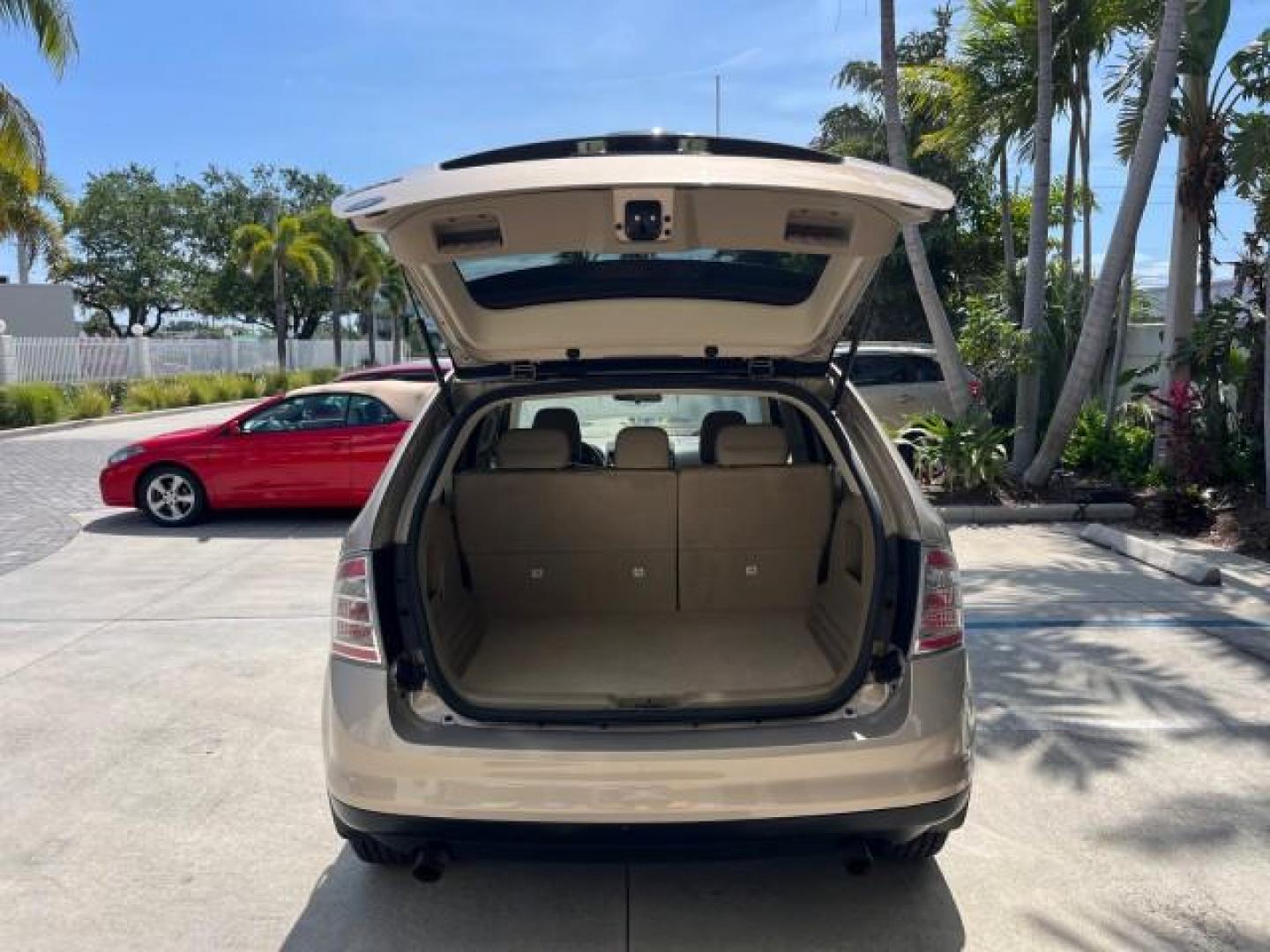 2007 Dune Pearl Metallic /Camel Ford Edge SE LOW MILES 80,423 (2FMDK36C37B) with an 3.5L V6 Duratec Engine engine, Automatic transmission, located at 4701 North Dixie Hwy, Pompano Beach, FL, 33064, (954) 422-2889, 26.240938, -80.123474 - OUR WEBPAGE FLORIDACARS1.COM HAS OVER 100 PHOTOS AND FREE CARFAX LINK 2007 FORD EDGE SE ROAD READY 3.5L V6 VIN: 2FMDK36C37BB66905 FLORIDA OWNER 4 DOOR WAGON/SPORT UTILITY LOW MILES 80,423 3.5L V6 F 15 SERVICE RECORDS GASOLINE VERY CLEAN FRONT WHEEL DRIVE NEW LIKE TIRES Alloy Shift Knob Anti-Theft Sy - Photo#66