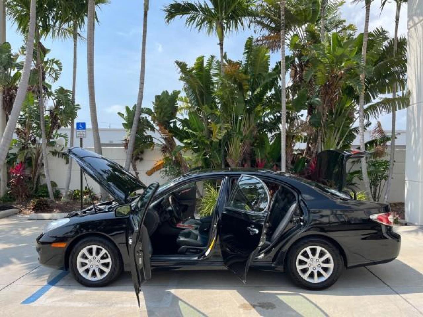 2002 Black Onyx /Black Lexus ES 300 LOW MILES 38,782 (JTHBF30G825) with an 3.0L DOHC EFI 24-Valve V6 Aluminum Engine engine, Automatic transmission, located at 4701 North Dixie Hwy, Pompano Beach, FL, 33064, (954) 422-2889, 26.240938, -80.123474 - 2002 LEXUS ES 300 ROAD READY 3.0L V6 VIN: JTHBF30G825021401 NO RECALLS 29 MPG SEDAN 4 DR FLORIDA OWNER 3.0L V6 F DOHC 24V LOW MILES 38,782 GASOLINE 35 SERVICE RECORDS FRONT WHEEL DRIVE POWER SUNROOF POWER LEATHER SEATS Alloy Wheels Anti-Theft System Approach Lights Auto-dimming Rearview Mirror Autom - Photo#8