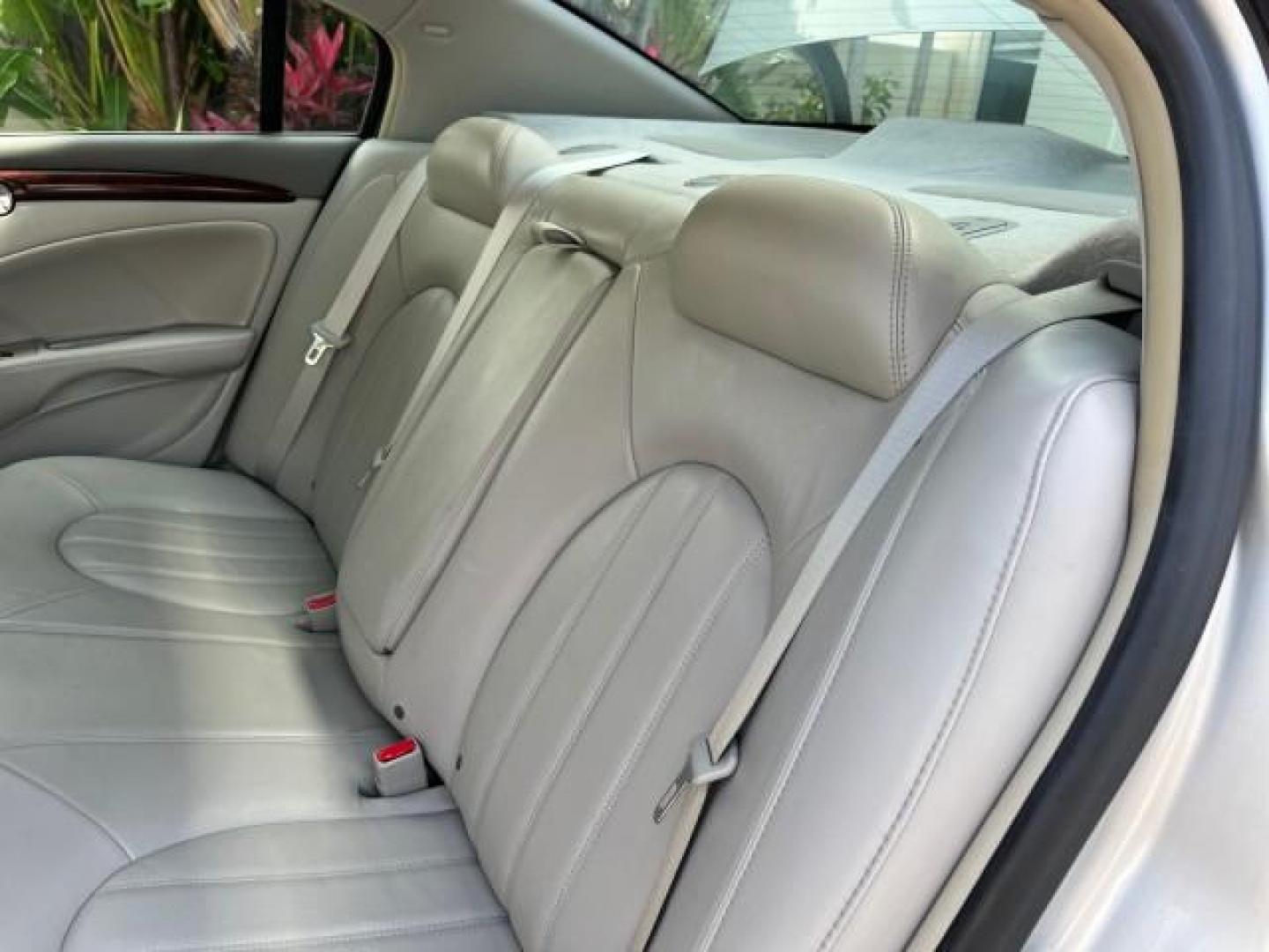 2011 Quicksilver Metallic /Titanium Buick Lucerne 1 OWNER CXL LOW MILES 26,045 (1G4HC5EM0BU) with an 3.9L V6 SFI Flex-Fuel Engine engine, Automatic transmission, located at 4701 North Dixie Hwy, Pompano Beach, FL, 33064, (954) 422-2889, 26.240938, -80.123474 - OUR WEBPAGE FLORIDACARS1.COM HAS OVER 100 PHOTOS AND FREE CARFAX LINK 2011 BUICK LUCERNE CXL ROAD READY 3.9L V6 VIN: 1G4HC5EM0BU136140 NO ACCIDENTS 27 MPG SEDAN 4 DR NO RECALLS 1 OWNER 3.9L V6 F OHV 12V POWER LEATHER SEATS FLEX FUEL BLUETOOTH DUAL AC FRONT WHEEL DRIVE LOW MILES 26,045 19 SERVICE REC - Photo#37