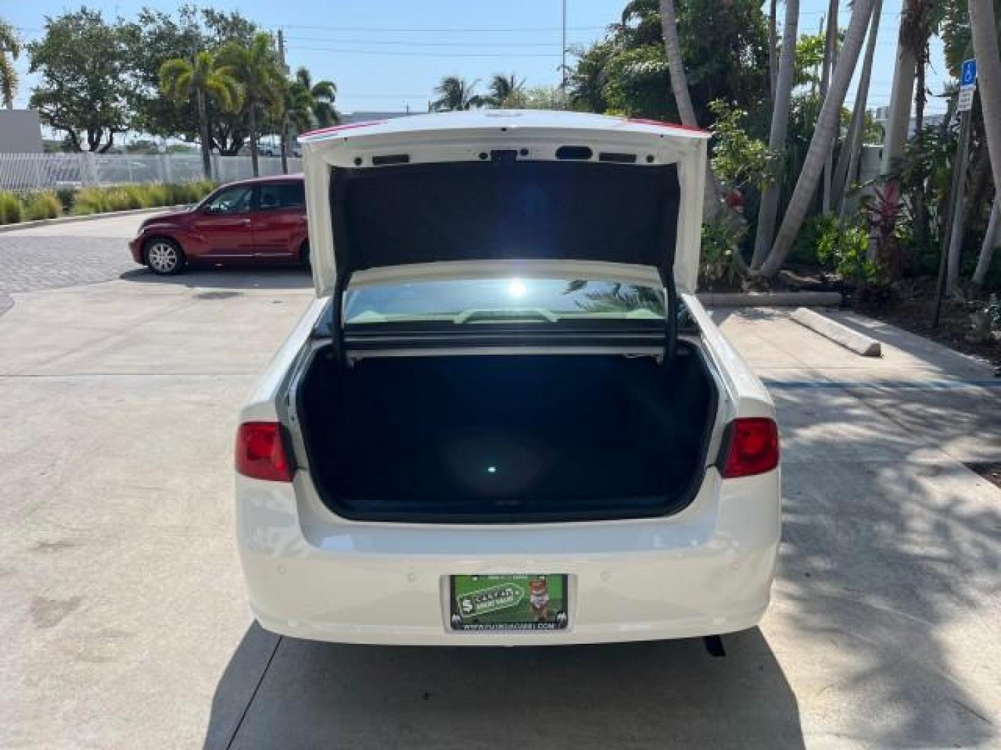 2008 White Opal /Cocoa/Shale Buick Lucerne CXL LOW MILES 54,872 (1G4HD57258U) with an 3.8L V6 SFI Engine engine, Automatic transmission, located at 4701 North Dixie Hwy, Pompano Beach, FL, 33064, (954) 422-2889, 26.240938, -80.123474 - OUR WEBPAGE FLORIDACARS1.COM HAS OVER 100 PHOTOS AND FREE CARFAX LINK 2008 BUICK LUCERNE CXL 3800 V6 ROAD READY 3.8L V6 VIN: 1G4HD57258U190406 LOW MILES 54,872 SEDAN 4 DR NO ACCIDENTS 28 MPG 3.8L V6 F NO RECALLS DUAL AC GASOLINE BACK UP SENSORS FLORIDA OWNER FRONT WHEEL DRIVE 29 SERVICE RECORDS POWE - Photo#62