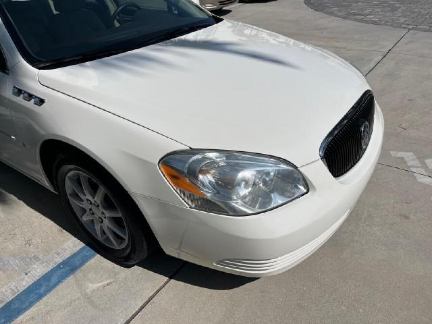 2008 White Opal /Cocoa/Shale Buick Lucerne CXL LOW MILES 54,872 (1G4HD57258U) with an 3.8L V6 SFI Engine engine, Automatic transmission, located at 4701 North Dixie Hwy, Pompano Beach, FL, 33064, (954) 422-2889, 26.240938, -80.123474 - OUR WEBPAGE FLORIDACARS1.COM HAS OVER 100 PHOTOS AND FREE CARFAX LINK 2008 BUICK LUCERNE CXL 3800 V6 ROAD READY 3.8L V6 VIN: 1G4HD57258U190406 LOW MILES 54,872 SEDAN 4 DR NO ACCIDENTS 28 MPG 3.8L V6 F NO RECALLS DUAL AC GASOLINE BACK UP SENSORS FLORIDA OWNER FRONT WHEEL DRIVE 29 SERVICE RECORDS POWE - Photo#79