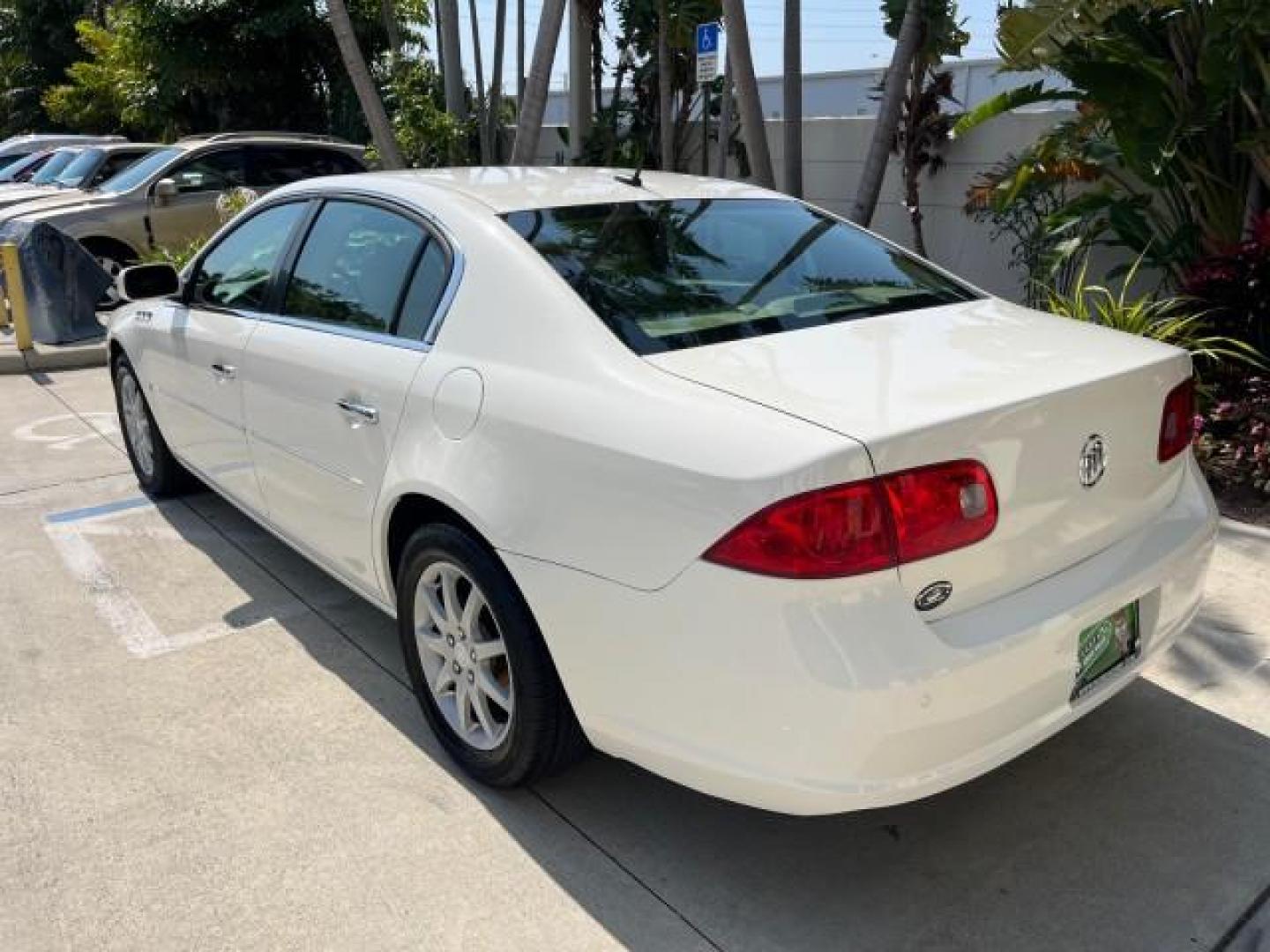 2008 White Opal /Cocoa/Shale Buick Lucerne CXL LOW MILES 54,872 (1G4HD57258U) with an 3.8L V6 SFI Engine engine, Automatic transmission, located at 4701 North Dixie Hwy, Pompano Beach, FL, 33064, (954) 422-2889, 26.240938, -80.123474 - OUR WEBPAGE FLORIDACARS1.COM HAS OVER 100 PHOTOS AND FREE CARFAX LINK 2008 BUICK LUCERNE CXL 3800 V6 ROAD READY 3.8L V6 VIN: 1G4HD57258U190406 LOW MILES 54,872 SEDAN 4 DR NO ACCIDENTS 28 MPG 3.8L V6 F NO RECALLS DUAL AC GASOLINE BACK UP SENSORS FLORIDA OWNER FRONT WHEEL DRIVE 29 SERVICE RECORDS POWE - Photo#94