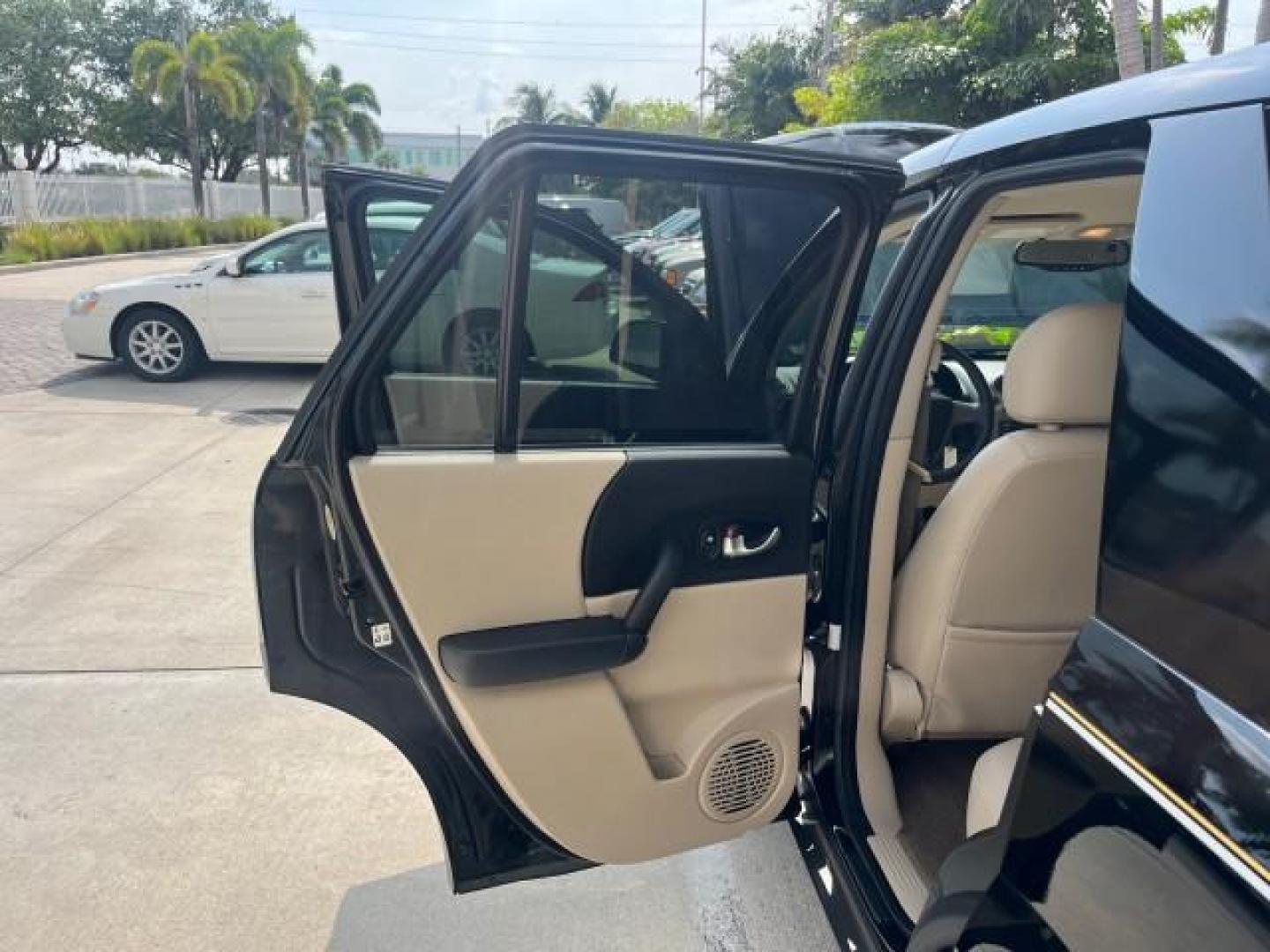 2005 Black Onyx /Grey Saturn VUE 1 FL LOW MILES 37,494 (5GZCZ53445S) with an 3.5L SOHC SEFI 24-Valve V6 Engine engine, Automatic transmission, located at 4701 North Dixie Hwy, Pompano Beach, FL, 33064, (954) 422-2889, 26.240938, -80.123474 - OUR WEBPAGE FLORIDACARS1.COM HAS OVER 100 PHOTOS AND FREE CARFAX LINK 2005 SATURN VUE ROAD READY 3.5L I6 VIN: 5GZCZ53445S826827 NO RECALLS 28 MPG 4 DOOR WAGON/SPORT UTILITY 1 OWNER FLORIDA 3.5L I6 F LOW MILES 37,496 GASOLINE POWER HEATED SEATS FRONT WHEEL DRIVE 7 SERVICE RECORDS Alloy Wheels Anti-Th - Photo#13