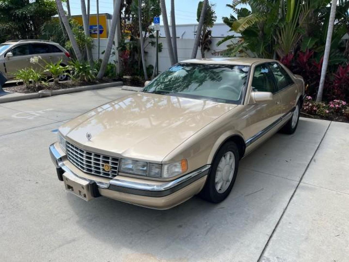 1997 Gold /Beechwood Cadillac Seville SLS LOW MILES 53,007 (1G6KS52Y5VU) with an 4.6L SPFI DOHC V8 Northstar Engine engine, Automatic transmission, located at 4701 North Dixie Hwy, Pompano Beach, FL, 33064, (954) 422-2889, 26.240938, -80.123474 - OUR WEBPAGE FLORIDACARS1.COM HAS OVER 100 PHOTOS AND FREE CARFAX LINK 1997 CADILLAC SEVILLE SLS NEW $42,105 ROAD READY VIN: 1G6KS52Y5VU802789 FLORIDA OWNER 4.6L V8 SEDAN 4 DR NO RECALLS 28 MPG 4.6L V8 F DOHC 32V POWER HEATED LEATHER SEATS GASOLINE LOW MILES 53,007 FRONT WHEEL DRIVE 14 SERVICE RECORD - Photo#3