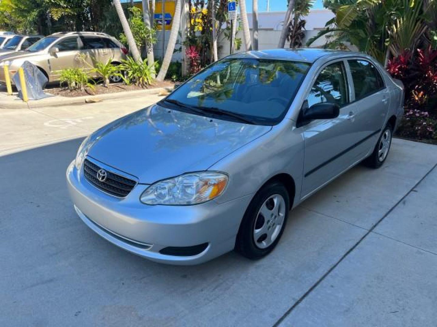 2005 Silver Streak Mica /Light Gray Toyota Corolla CE LOW MILES 39,259 (1NXBR32E55Z) with an 1.8L DOHC SEFI 16-Valve 4-Cyl Aluminum Engine engine, Automatic transmission, located at 4701 North Dixie Hwy, Pompano Beach, FL, 33064, (954) 422-2889, 26.240938, -80.123474 - OUR WEBPAGE FLORIDACARS1.COM HAS OVER 100 PHOTOS AND FREE CARFAX LINK 2005 TOYOTA COROLLA CE ROAD READY 1.8L I4 VIN: 1NXBR32E55Z429221 FLORIDA OWNER SEDAN 4 DR LOW MILES 39,259 1.8L I4 F DOHC 16V 6 SERVICE RECORDS GASOLINE 38 MPG FRONT WHEEL DRIVE FWD Front Bucket Seats THIS IS ONE OF THE NICEST COR - Photo#3