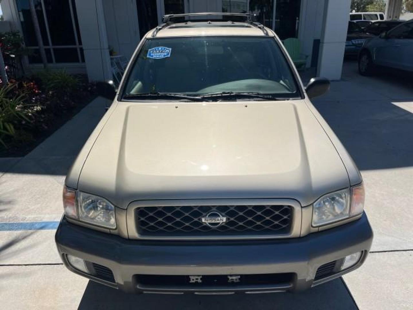 2001 Bronzed Gray Metallic /Beige Nissan Pathfinder SE LOW MILES 50,811 (JN8DR07X91W) with an 3.5L DOHC SMPI V6 Engine engine, Automatic transmission, located at 4701 North Dixie Hwy, Pompano Beach, FL, 33064, (954) 422-2889, 26.240938, -80.123474 - OUR WEBPAGE FLORIDACARS1.COM HAS OVER 100 PHOTOS AND FREE CARFAX LINK 2001 NISSAN PATHFINDER LE ROAD READY 3.5L V6 VIN: JN8DR07X91W511154 NO ACCIDENTS 4 DOOR WAGON/SPORT UTILITY NO RECALLS 3.5L V6 F DOHC POWER SEATS GASOLINE POWER MIRRORS REAR WHEEL DRIVE LOW MILES 50,811 ABS Brakes CD Audio Power L - Photo#86