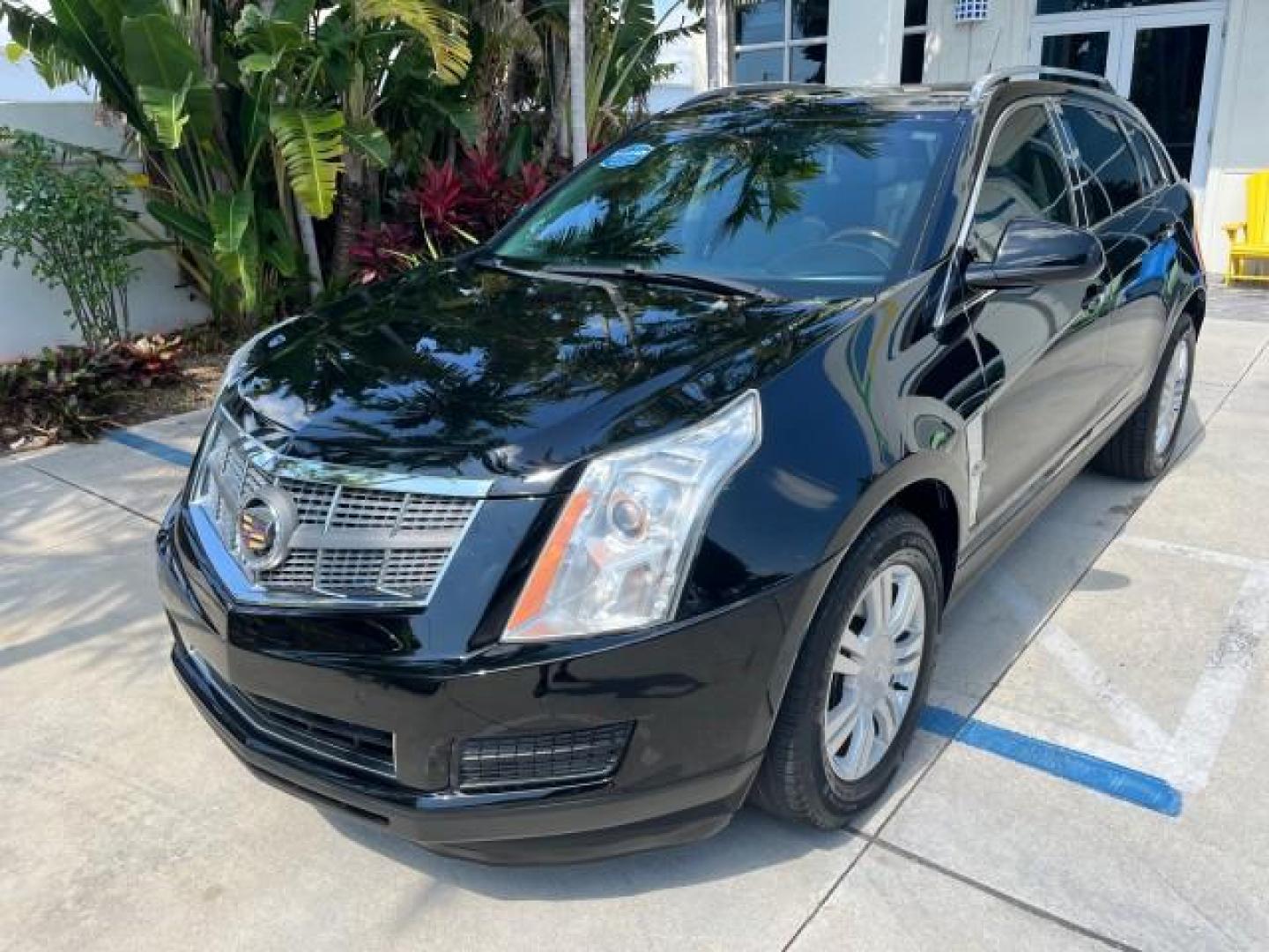 2011 Black Raven /Titanium w/Ebony accents Cadillac SRX Luxury Collection LOW MILES 65,496 (3GYFNAEY1BS) with an 3.0L VVT DOHC V6 SIDI Engine engine, Automatic transmission, located at 4701 North Dixie Hwy, Pompano Beach, FL, 33064, (954) 422-2889, 26.240938, -80.123474 - OUR WEBPAGE FLORIDACARS1.COM HAS OVER 100 PHOTOS AND FREE CARFAX LINK 2011 CADILLAC SRX LUXURY COLLECTION NEW $39,565 ROAD READY VIN: 3GYFNAEY1BS674910 NO ACCIDENTS NO RECALLS 4 DOOR WAGON/SPORT UTILITY FLORIDA OWNER 3.OL V6 3.0L V6 F DOHC 24V LOW MILES 65,496 GASOLINE BACK UP CAMERA/SENSORS FRONT W - Photo#80