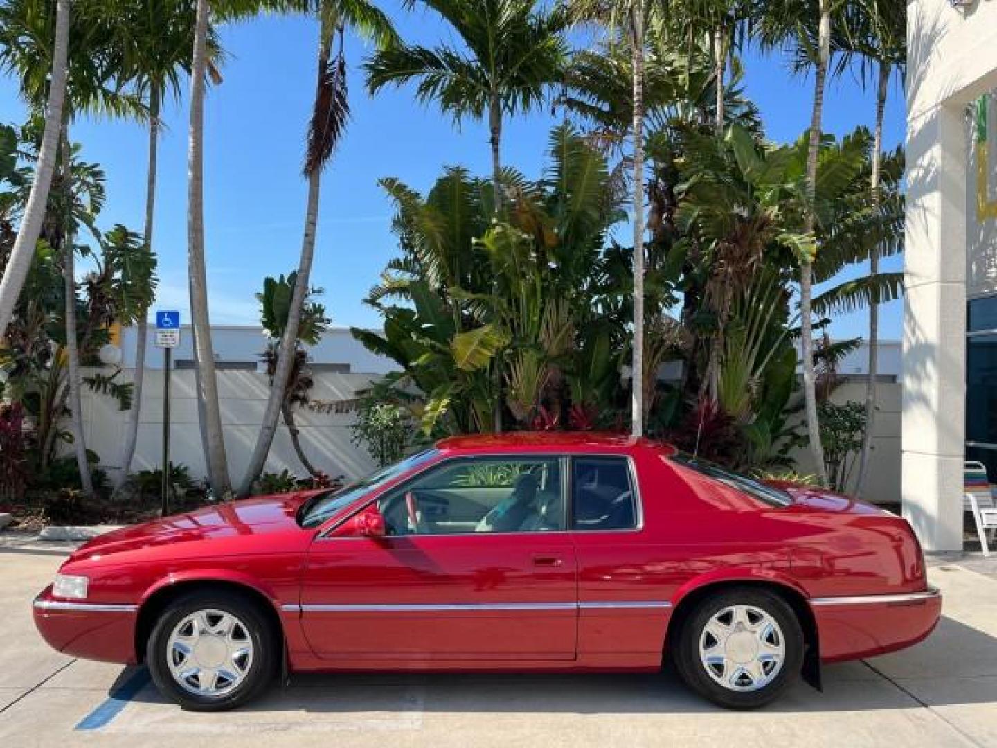 2001 Crimson Pearl /Oatmeal Cadillac Eldorado ESC LOW MILES 66,206 (1G6EL12Y21B) with an 4.6L SFI DOHC V8 275hp Northstar Engine engine, Automatic transmission, located at 4701 North Dixie Hwy, Pompano Beach, FL, 33064, (954) 422-2889, 26.240938, -80.123474 - OUR WEBPAGE FLORIDACARS1.COM HAS OVER 100 PHOTOS AND FREE CARFAX LINK 2001 CADILLAC ELDORADO ESC NEW $42,665 ROAD READY VIN: 1G6EL12Y21B104097 NO RECALLS 4.6L V8 COUPE FLORIDA OWNER 27 MPG 4.6L V8 F DOHC 32V POWER LEATHER SEATS GASOLINE 13 SERVICE RECORDS FRONT WHEEL DRIVE LOW MILES 66,206 Air Suspe - Photo#4