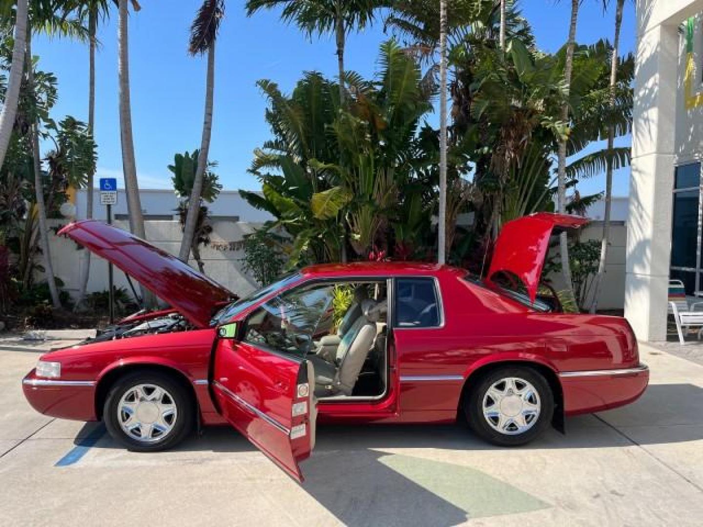 2001 Crimson Pearl /Oatmeal Cadillac Eldorado ESC LOW MILES 66,206 (1G6EL12Y21B) with an 4.6L SFI DOHC V8 275hp Northstar Engine engine, Automatic transmission, located at 4701 North Dixie Hwy, Pompano Beach, FL, 33064, (954) 422-2889, 26.240938, -80.123474 - OUR WEBPAGE FLORIDACARS1.COM HAS OVER 100 PHOTOS AND FREE CARFAX LINK 2001 CADILLAC ELDORADO ESC NEW $42,665 ROAD READY VIN: 1G6EL12Y21B104097 NO RECALLS 4.6L V8 COUPE FLORIDA OWNER 27 MPG 4.6L V8 F DOHC 32V POWER LEATHER SEATS GASOLINE 13 SERVICE RECORDS FRONT WHEEL DRIVE LOW MILES 66,206 Air Suspe - Photo#8