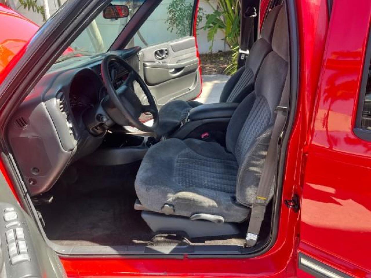 2000 Majestic Red Metallic /Gray/Graphite Chevrolet Blazer 4X4 TrailBlazer LOW MILES 78,578 (1GNDT13W6Y2) with an 4.3L Vortec 1000 SFI V6 Engine engine, Automatic transmission, located at 4701 North Dixie Hwy, Pompano Beach, FL, 33064, (954) 422-2889, 26.240938, -80.123474 - OUR WEBPAGE FLORIDACARS1.COM HAS OVER 100 PHOTOS AND FREE CARFAX LINK 2000 CHEVROLET BLAZER LS ROAD READY 4.3L V6 VIN: 1GNDT13W6Y2210222 NO ACCIDENTS 4 DOOR WAGON/SPORT UTILITY NO RECALLS 4X4 4.3L V6 F OHV 12V LOW MILES 78,578 GASOLINE 1 OWNER REAR WHEEL DRIVE W/ 4X4 11 SERVICE RECORDS 4WD Alloy Whe - Photo#10