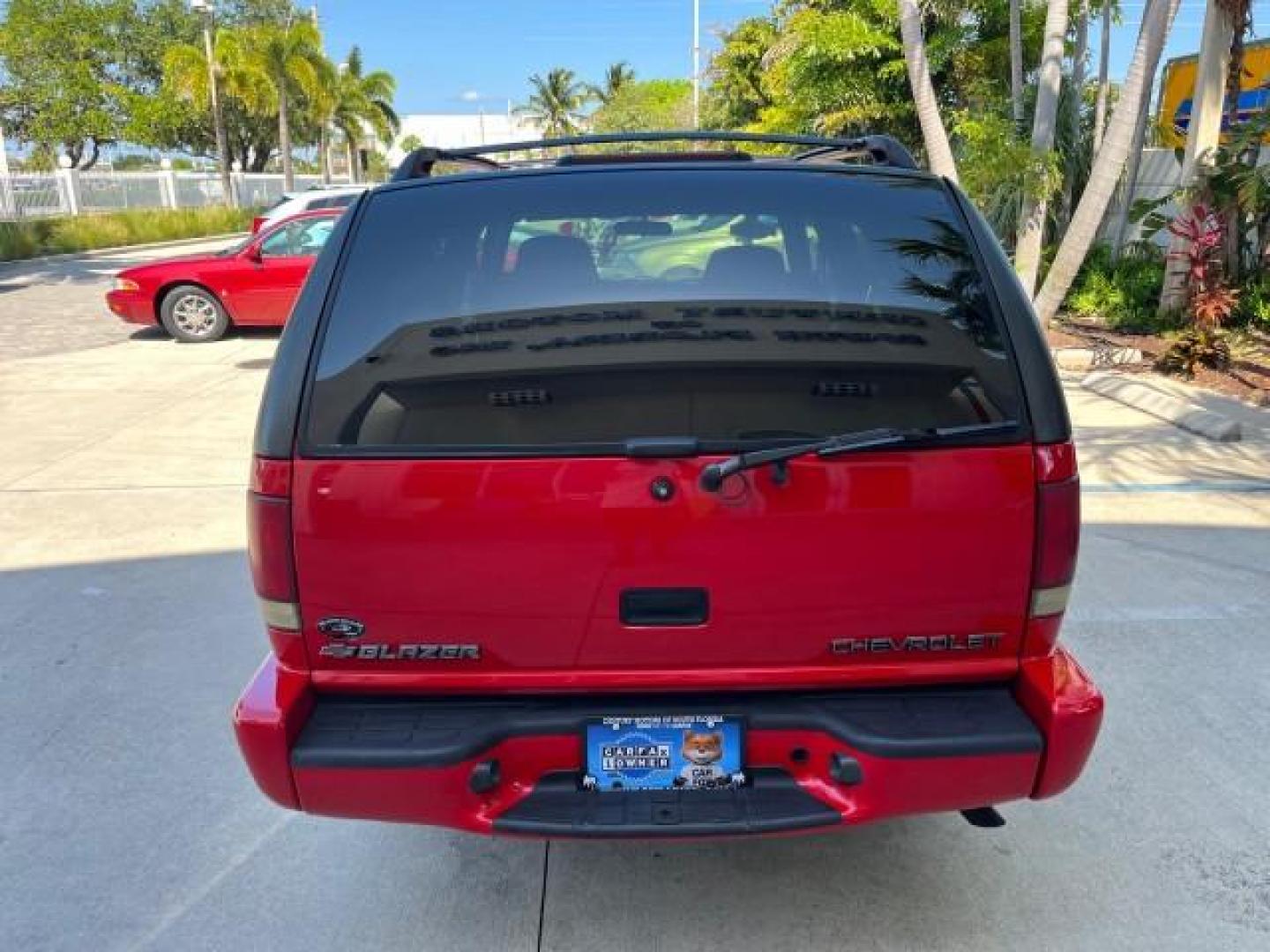 2000 Majestic Red Metallic /Gray/Graphite Chevrolet Blazer 4X4 TrailBlazer LOW MILES 78,578 (1GNDT13W6Y2) with an 4.3L Vortec 1000 SFI V6 Engine engine, Automatic transmission, located at 4701 North Dixie Hwy, Pompano Beach, FL, 33064, (954) 422-2889, 26.240938, -80.123474 - OUR WEBPAGE FLORIDACARS1.COM HAS OVER 100 PHOTOS AND FREE CARFAX LINK 2000 CHEVROLET BLAZER LS ROAD READY 4.3L V6 VIN: 1GNDT13W6Y2210222 NO ACCIDENTS 4 DOOR WAGON/SPORT UTILITY NO RECALLS 4X4 4.3L V6 F OHV 12V LOW MILES 78,578 GASOLINE 1 OWNER REAR WHEEL DRIVE W/ 4X4 11 SERVICE RECORDS 4WD Alloy Whe - Photo#87