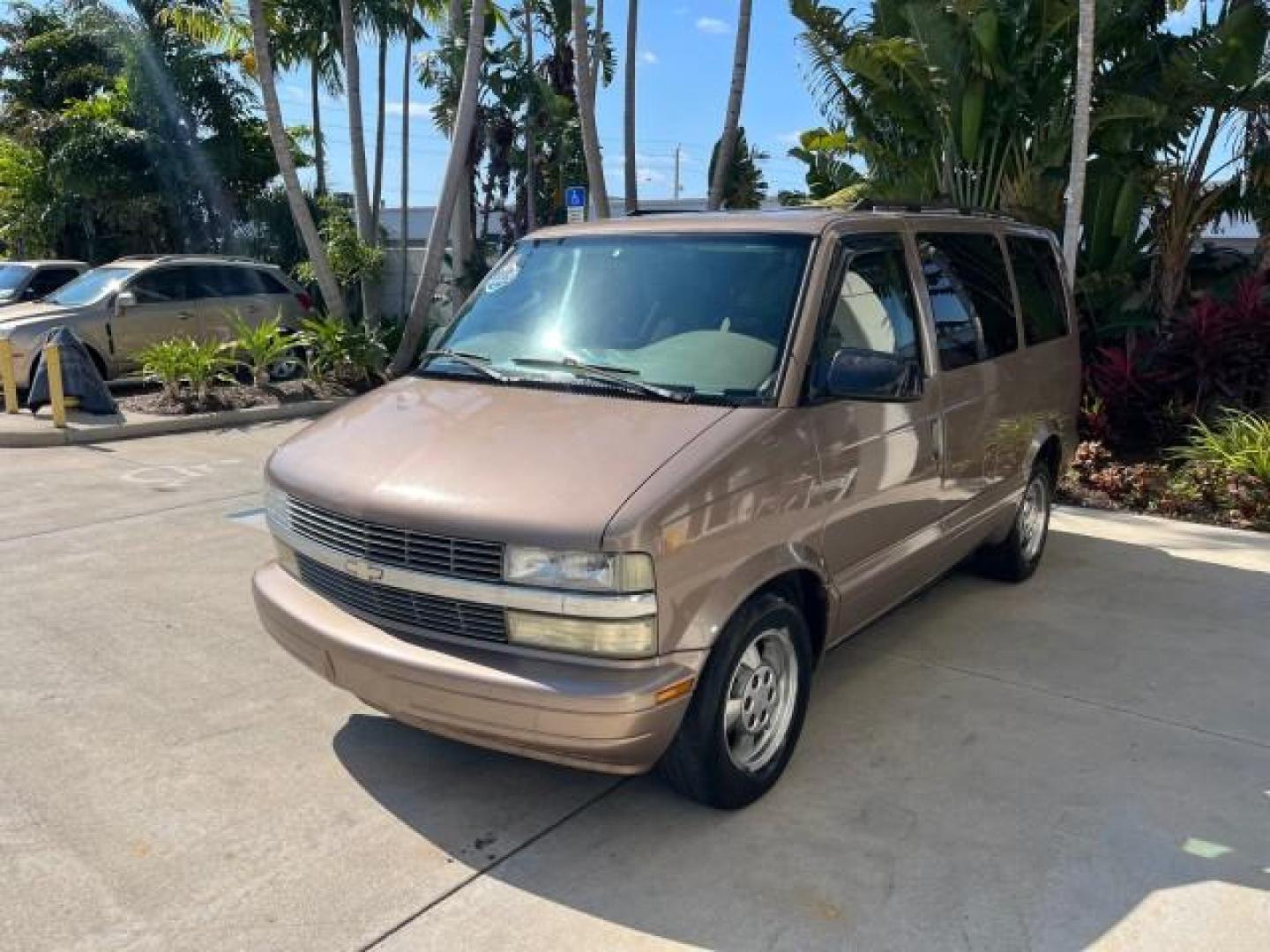 2003 Bronzemist Metallic /Medium Gray Chevrolet Astro Passenger 1 OWNER LOW MILES 79,048 (1GNDM19X83B) with an 4.3L Vortec 4300 V6 MFI Engine engine, Automatic transmission, located at 4701 North Dixie Hwy, Pompano Beach, FL, 33064, (954) 422-2889, 26.240938, -80.123474 - 2003 CHEVROLET ASTRO 8 PASSENGER SEATING ROAD READY 4.3L V6 VIN: 1GNDM19X83B119765 NO ACCIDENTS VAN NO RECALLS 4.3L V6 F OHV 12V 1 OWNER GASOLINE 3 ROW SEATS REAR WHEEL DRIVE LOW MILES 79,048 13 SERVICE RECORDS Approach Lights Cruise Control Front Bucket Seats Premium Sound Premium Sound System RWD - Photo#3