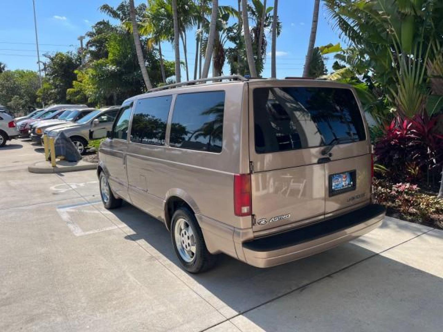 2003 Bronzemist Metallic /Medium Gray Chevrolet Astro Passenger 1 OWNER LOW MILES 79,048 (1GNDM19X83B) with an 4.3L Vortec 4300 V6 MFI Engine engine, Automatic transmission, located at 4701 North Dixie Hwy, Pompano Beach, FL, 33064, (954) 422-2889, 26.240938, -80.123474 - 2003 CHEVROLET ASTRO 8 PASSENGER SEATING ROAD READY 4.3L V6 VIN: 1GNDM19X83B119765 NO ACCIDENTS VAN NO RECALLS 4.3L V6 F OHV 12V 1 OWNER GASOLINE 3 ROW SEATS REAR WHEEL DRIVE LOW MILES 79,048 13 SERVICE RECORDS Approach Lights Cruise Control Front Bucket Seats Premium Sound Premium Sound System RWD - Photo#5