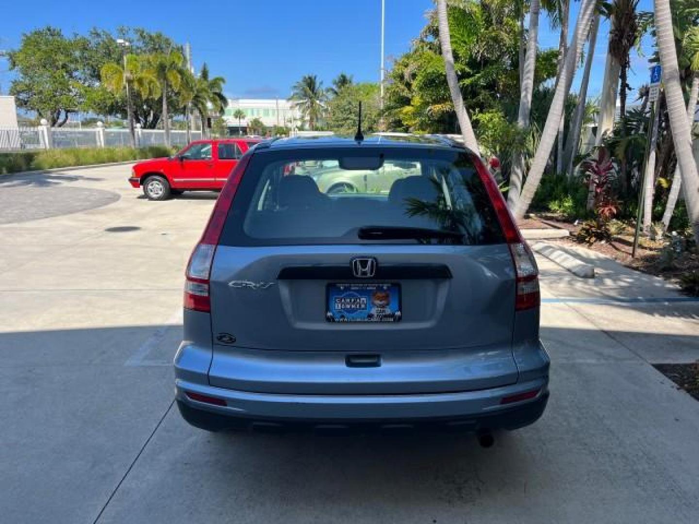 2010 Royal Blue Pearl /Gray Honda CR-V 1 FL LX LOW MILES 61,950 (5J6RE3H34AL) with an 2.4L DOHC MPFI 16-Valve i-VTEC I4 Engine engine, Automatic transmission, located at 4701 North Dixie Hwy, Pompano Beach, FL, 33064, (954) 422-2889, 26.240938, -80.123474 - 2010 HONDA CR-V LX ROAD READY 2.4L I4 VIN: 5J6RE3H34AL034154 NO ACCIDENTS 28 MPG 4 DOOR WAGON/SPORT UTILITY 1 OWNER FLORIDA 2.4L I4 F DOHC 16V LOW MILES 61,950 GASOLINE 9 SERVICE RECORDS FRONT WHEEL DRIVE POWER MIRRORS Active Head Restraints Anti-Theft System Braking Assist Chrome Grille Cruise Cont - Photo#6