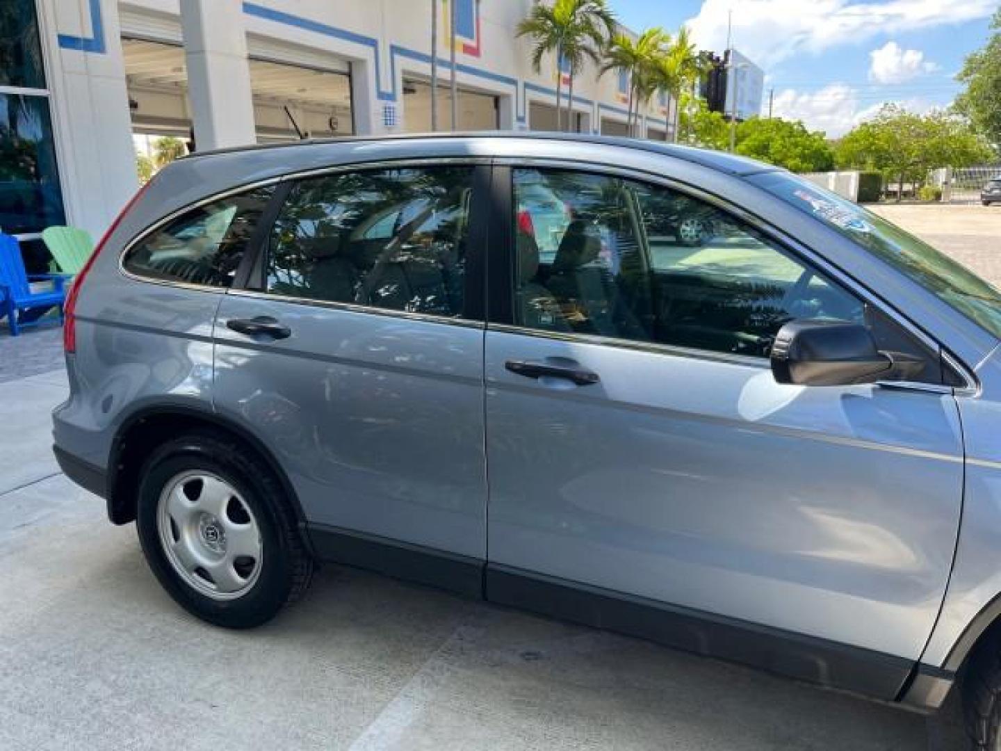 2010 Royal Blue Pearl /Gray Honda CR-V 1 FL LX LOW MILES 61,950 (5J6RE3H34AL) with an 2.4L DOHC MPFI 16-Valve i-VTEC I4 Engine engine, Automatic transmission, located at 4701 North Dixie Hwy, Pompano Beach, FL, 33064, (954) 422-2889, 26.240938, -80.123474 - 2010 HONDA CR-V LX ROAD READY 2.4L I4 VIN: 5J6RE3H34AL034154 NO ACCIDENTS 28 MPG 4 DOOR WAGON/SPORT UTILITY 1 OWNER FLORIDA 2.4L I4 F DOHC 16V LOW MILES 61,950 GASOLINE 9 SERVICE RECORDS FRONT WHEEL DRIVE POWER MIRRORS Active Head Restraints Anti-Theft System Braking Assist Chrome Grille Cruise Cont - Photo#84