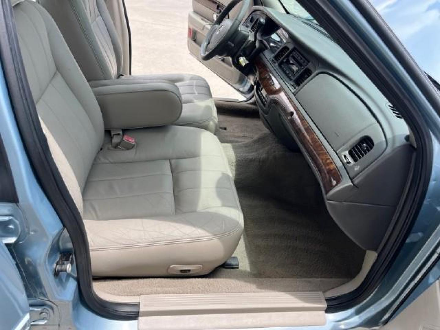 2007 Light Ice Blue Metallic /Medium Light Stone Mercury Grand Marquis LS LOW MILES 63,188 (2MEFM75V77X) with an 4.6L SOHC FFV V8 Engine engine, Automatic transmission, located at 4701 North Dixie Hwy, Pompano Beach, FL, 33064, (954) 422-2889, 26.240938, -80.123474 - OUR WEBPAGE FLORIDACARS1.COM HAS OVER 100 PHOTOS AND FREE CARFAX LINK 2007 MERCURY GRAND MARQUIS LS ROAD READY 4.6L V8 VIN: 2MEFM75V77X617644 FLORIDA OWNER SEDAN 4 DR LOW MILES 63,188 4.6L V8 F SOHC NO RECALLS FLEX FUEL 15 SERVICE RECORDS REAR WHEEL DRIVE POWER LEATHER SEATS Adaptive Headlights Adju - Photo#12