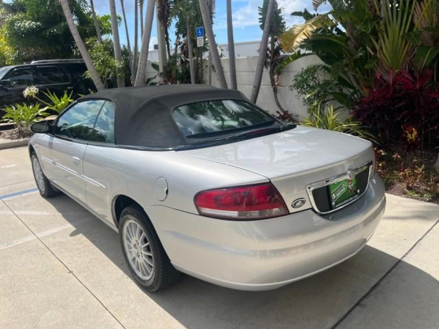 2005 Bright Silver Metallic /Dark Slate Gray Chrysler Sebring Conv Touring LOW MILES 73,711 (1C3EL55R35N) with an 2.7L DOHC SMPI 24-Valve V6 Engine engine, Automatic transmission, located at 4701 North Dixie Hwy, Pompano Beach, FL, 33064, (954) 422-2889, 26.240938, -80.123474 - OUR WEBPAGE FLORIDACARS1.COM HAS OVER 100 PHOTOS AND FREE CARFAX LINK 2005 CHRYSLER SEBRING TOURING ROAD READY 2.7L V6 VIN: 1C3EL55R35N595409 NO ACCIDENTS 28 MPG CONVERTIBLE NO RECALLS 2.7L V6 F DOHC 24V LOW MILES 73,711 GASOLINE POWER MIRRORS FLORIDA OWNER FRONT WHEEL DRIVE POWER SEATS POWER CONVER - Photo#81