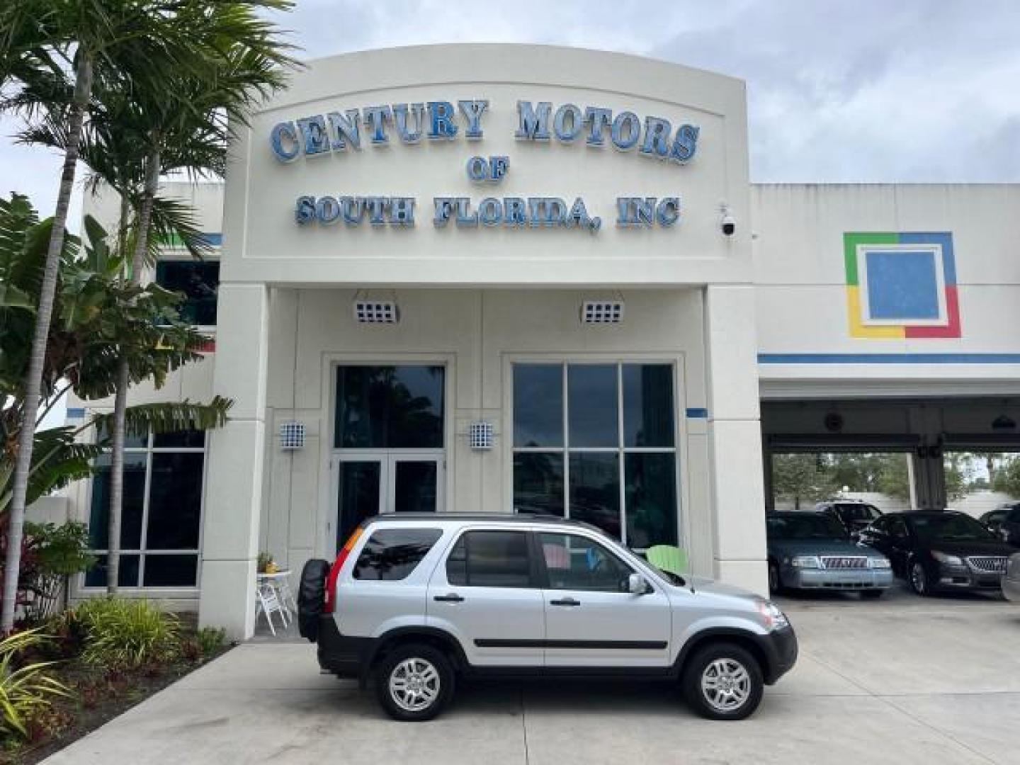 2003 Satin Silver Metallic /Black Honda CR-V EX LOW MILES 78,365 (SHSRD78823U) with an 2.4L DOHC i-VTEC 16-Valve I4 Engine engine, Automatic transmission, located at 4701 North Dixie Hwy, Pompano Beach, FL, 33064, (954) 422-2889, 26.240938, -80.123474 - OUR WEBPAGE FLORIDACARS1.COM HAS OVER 100 PHOTOS AND FREE CARFAX LINK 2003 HONDA CR-V EX ROAD READY 2.4L I4 VIN: SHSRD78823U134764 FLORIDA OWNER 4 DOOR WAGON/SPORT UTILITY LOW MILES 78,365 2.4L I4 F DOHC ALL WHEEL DRIVE GASOLINE 7 SERVICE RECORDS ALL WHEEL DRIVE POWER SUNROOF AWD Alloy Wheels Approa - Photo#0