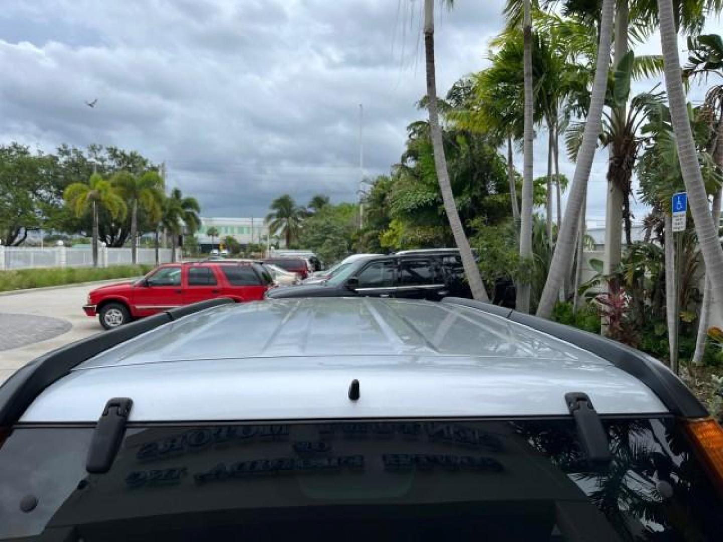 2003 Satin Silver Metallic /Black Honda CR-V EX LOW MILES 78,365 (SHSRD78823U) with an 2.4L DOHC i-VTEC 16-Valve I4 Engine engine, Automatic transmission, located at 4701 North Dixie Hwy, Pompano Beach, FL, 33064, (954) 422-2889, 26.240938, -80.123474 - OUR WEBPAGE FLORIDACARS1.COM HAS OVER 100 PHOTOS AND FREE CARFAX LINK 2003 HONDA CR-V EX ROAD READY 2.4L I4 VIN: SHSRD78823U134764 FLORIDA OWNER 4 DOOR WAGON/SPORT UTILITY LOW MILES 78,365 2.4L I4 F DOHC ALL WHEEL DRIVE GASOLINE 7 SERVICE RECORDS ALL WHEEL DRIVE POWER SUNROOF AWD Alloy Wheels Approa - Photo#92