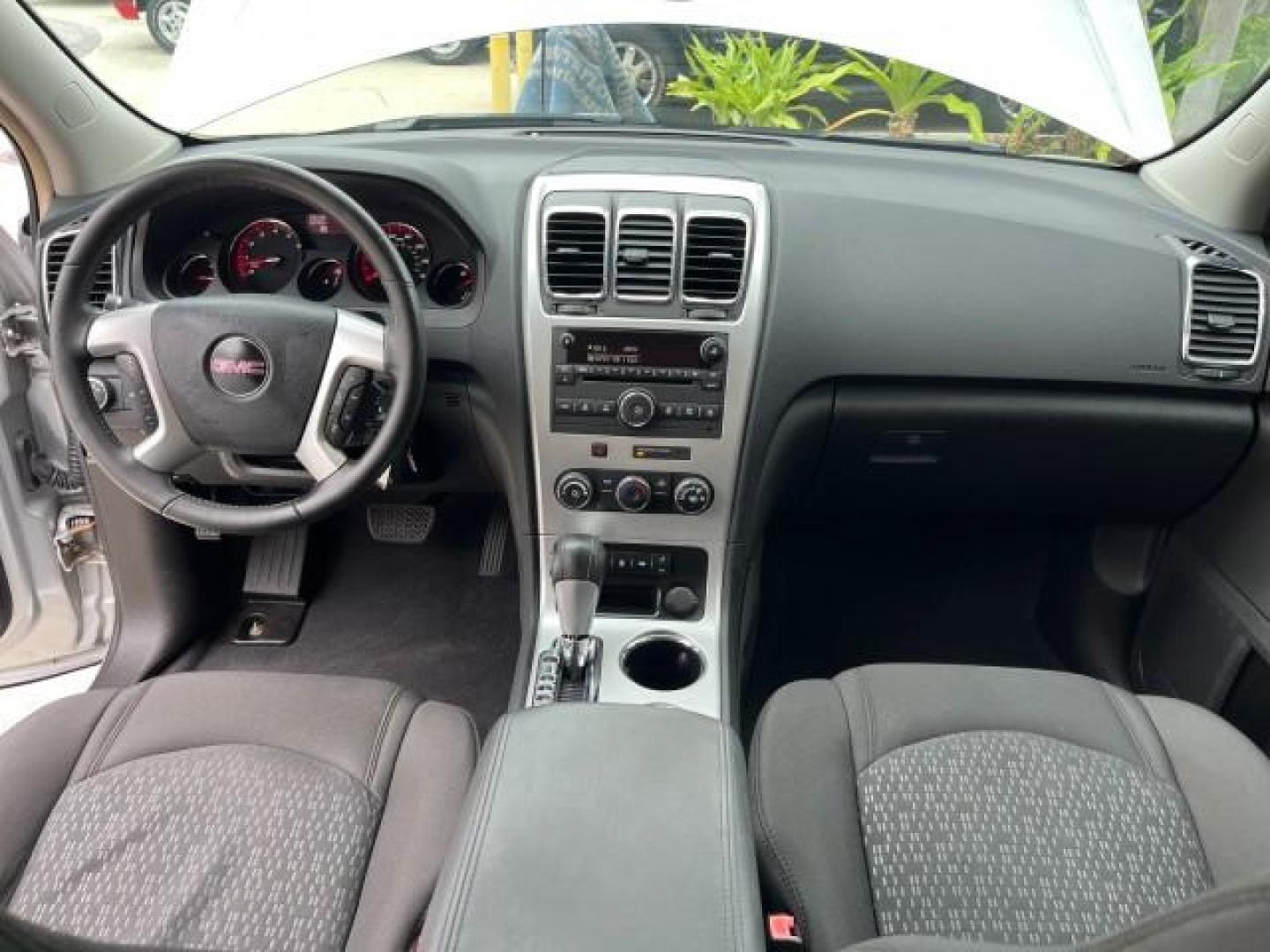 2010 Quicksilver Metallic /Ebony GMC Acadia 1 FL SLE LOW MILES 63,386 (1GKLRLED5AJ) with an 3.6L SIDI V6 Engine engine, Automatic transmission, located at 4701 North Dixie Hwy, Pompano Beach, FL, 33064, (954) 422-2889, 26.240938, -80.123474 - OUR WEBPAGE FLORIDACARS1.COM HAS OVER 100 PHOTOS AND FREE CARFAX LINK 2010 GMC ACADIA SLE ROAD READY 3.6L V6 VIN: 1GKLRLED5AJ190457 NO RECALLS 4 DOOR WAGON/SPORT UTILITY 1 OWNER FLORIDA 3.6L V6 F DOHC 24V 3 ROW SEATS GASOLINE POWER SEATS/MIRRORS LOW MILES 63,386 FRONT WHEEL DRIVE BACK UP CAMERA PARK - Photo#34