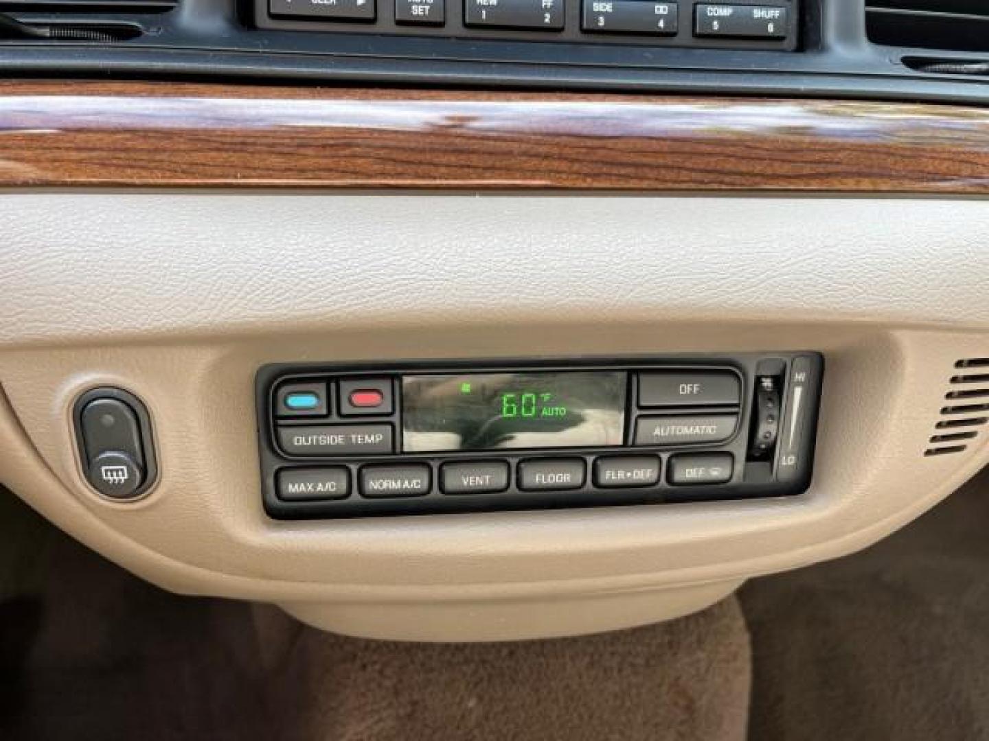 2005 Arizona Beige Metallic /Light Flint Ford Crown Victoria LX LOW MILES 47,163 (2FAFP74W95X) with an 4.6L SEFI OHC V8 Engine engine, Automatic transmission, located at 4701 North Dixie Hwy, Pompano Beach, FL, 33064, (954) 422-2889, 26.240938, -80.123474 - 2005 FORD CROWN VICTORIA LX ROAD READY 4.6L V8 VIN: 2FAFP74W95X107334 NO ACCIDENTS SEDAN 4 DR NO RECALLS 4.6L V8 F LOW MILES 47,163 GASOLINE POWER LEATHER SEATS REAR WHEEL DRIVE 6 SERVICE RECORDS Alloy Wheels Anti-Theft System Automatic Climate Control Cruise Control Power Seats RWD Rear Privacy Gla - Photo#48