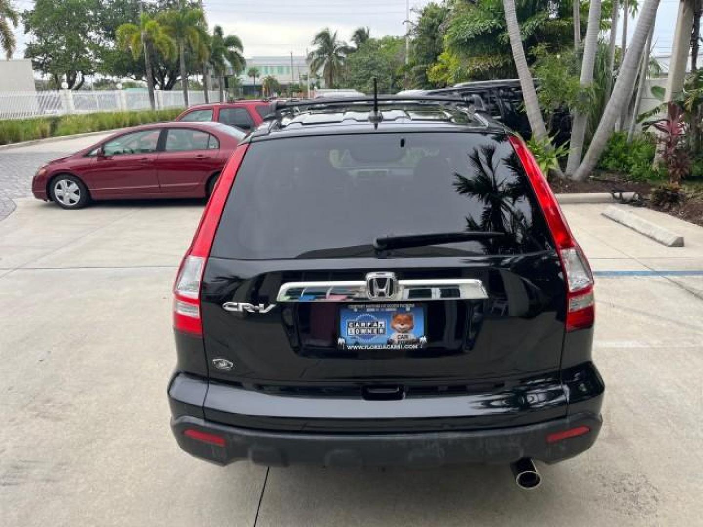 2007 Nighthawk Black Pearl /Gray Honda CR-V 1 FL EX-L LOW MILES 70,074 (JHLRE48757C) with an 2.4L DOHC MPFI 16-Valve i-VTEC I4 Engine engine, Automatic transmission, located at 4701 North Dixie Hwy, Pompano Beach, FL, 33064, (954) 422-2889, 26.240938, -80.123474 - OUR WEBPAGE FLORIDACARS1.COM HAS OVER 100 PHOTOS AND FREE CARFAX LINK 2007 HONDA CR-V EX-L ROAD READY 2.4L I4 VIN: JHLRE48757C009063 NO ACCIDENTS 4 DOOR WAGON/SPORT UTILITY 1 OWNER FLORIDA 2.4L I4 F DOHC 16V LEATHER SEATS GASOLINE 28 MPG POWER SUNROOF ALL WHEEL DRIVE ON DEMAND AWD LOW MILES 70,074 A - Photo#96