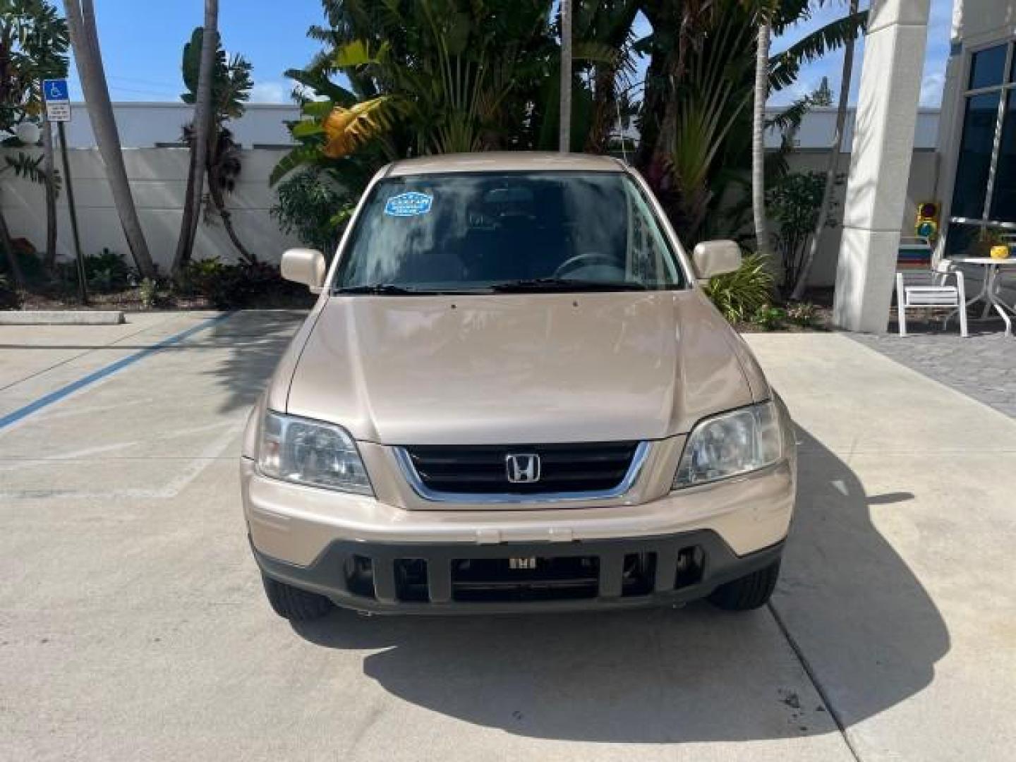 2001 Naples Gold Metallic /Gray Honda CR-V 4X4 SE LOW MILES 83,521 (JHLRD18741S) with an 2.0L DOHC MPFI 16-Valve I4 Engine engine, Automatic transmission, located at 4701 North Dixie Hwy, Pompano Beach, FL, 33064, (954) 422-2889, 26.240938, -80.123474 - OUR WEBPAGE FLORIDACARS1.COM HAS OVER 100 PHOTOS AND FREE CARFAX LINK 2001 HONDA CR-V SE ROAD READY 2.0L I4 VIN: JHLRD18741S003785 LOW MILES 83,521 4 DOOR WAGON/SPORT UTILITY ALL WHEEL DRIVE 4X4 2.0L I4 F SOHC 16V LEATHER SEATS GASOLINE 12 SERVICE RECORDS FRONT WHEEL DRIVE W/ 4X4 POWER MIRRORS AWD A - Photo#2