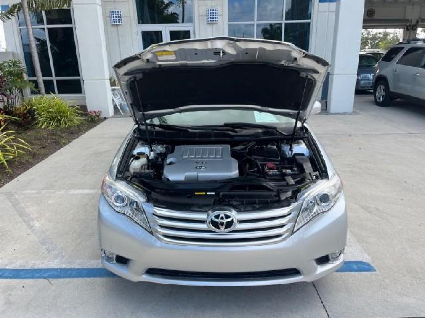 2011 Classic Silver Metallic /Light Gray Toyota Avalon 1 FL NAV LOW MILES 21,309 (4T1BK3DB7BU) with an 3.5L DOHC EFI 24-Valve V6 Engine engine, Automatic transmission, located at 4701 North Dixie Hwy, Pompano Beach, FL, 33064, (954) 422-2889, 26.240938, -80.123474 - OUR WEBPAGE FLORIDACARS1.COM HAS OVER 100 PHOTOS AND FREE CARFAX LINK 2011 TOYOTA AVALON LIMITED NEW $ 38,594 ROAD READY 3.5L V6 VIN: 4T1BK3DB7BU377271 NO ACCIDENTS NO RECALLS SEDAN 4 DR 13 SERVICE RECORDS POWER LEATHER SEATS 29 MPG 3.5L V6 F DOHC 24V 1 OWNER FLORIDA POWER SUNROOF/MIRRORS GASOLINE P - Photo#82