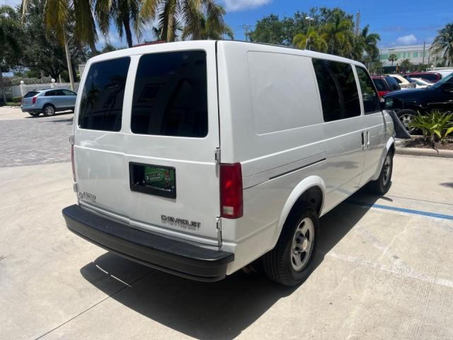 2004 Summit White /Neutral Chevrolet Astro Cargo Van LOW MILES 43,496 (1GCDM19X54B) with an 4.3L Vortec 4300 V6 MFI Engine engine, Automatic transmission, located at 4701 North Dixie Hwy, Pompano Beach, FL, 33064, (954) 422-2889, 26.240938, -80.123474 - OUR WEBPAGE FLORIDACARS1.COM HAS OVER 100 PHOTOS AND FREE CARFAX LINK 2004 CHEVROLET ASTRO ROAD READY 4.3L V6 VIN: 1GCDM19X54B119359 NO ACCIDENTS VAN NO RECALLS 4.3L V6 F LOW MILES 43,496 GASOLINE 6 SERVICE RECORDS REAR WHEEL DRIVE WORK READY Front Bucket Seats RWD THIS IS ONE OF THE NICEST CHEVY S - Photo#7