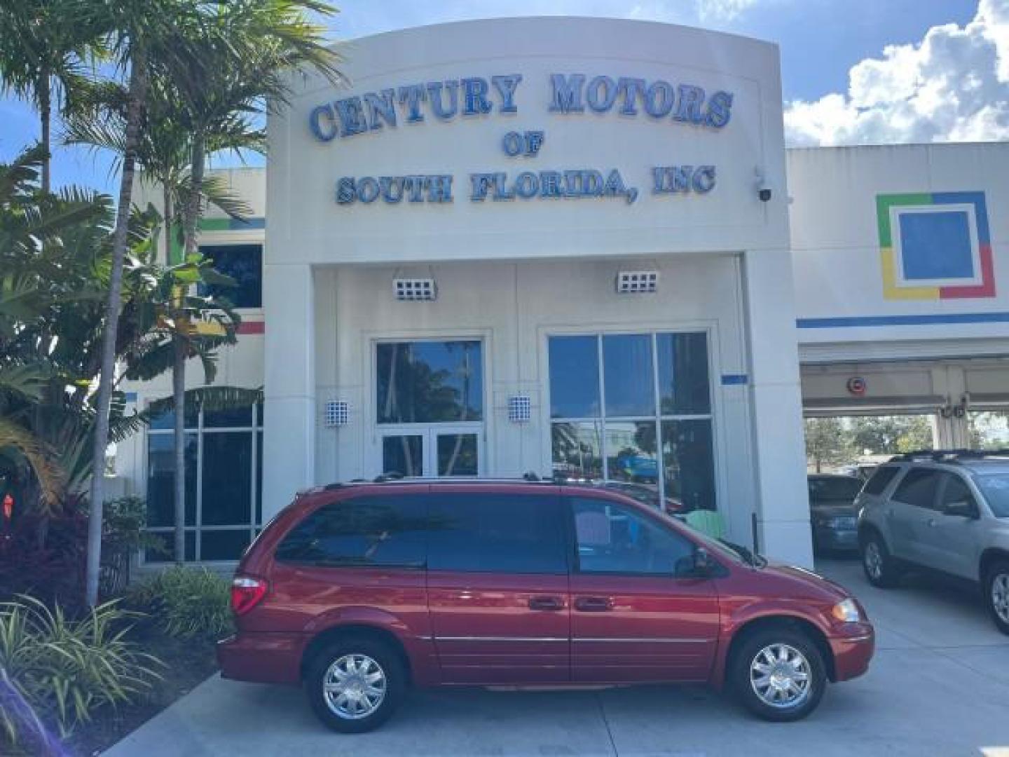 2006 Inferno Red Crystal Pearl /Med Slate Gray Chrysler Town and Country LWB Limited LOW MILES 55,034 (2A4GP64L16R) with an 3.8L OHV V6 Engine engine, Automatic transmission, located at 4701 North Dixie Hwy, Pompano Beach, FL, 33064, (954) 422-2889, 26.240938, -80.123474 - OUR WEBPAGE FLORIDACARS1.COM HAS OVER 100 PHOTOS AND FREE CARFAX LINK 2006 CHRYSLER TOWN AND COUNTRY LIMITED ROAD READY LIMITED 3.8L V6 VIN: 2A4GP64L16R771948 NO RECALLS LOW MILES 55,034 VAN 3 ROW POWER LEATHER SEATS 3.8L V6 F 24V DUAL AC POWER SLIDING DOORS GASOLINE PARKING SENSORS SUNROOF NAVIGATI - Photo#0