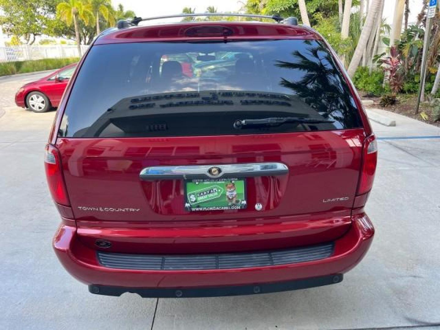 2006 Inferno Red Crystal Pearl /Med Slate Gray Chrysler Town and Country LWB Limited LOW MILES 55,034 (2A4GP64L16R) with an 3.8L OHV V6 Engine engine, Automatic transmission, located at 4701 North Dixie Hwy, Pompano Beach, FL, 33064, (954) 422-2889, 26.240938, -80.123474 - OUR WEBPAGE FLORIDACARS1.COM HAS OVER 100 PHOTOS AND FREE CARFAX LINK 2006 CHRYSLER TOWN AND COUNTRY LIMITED ROAD READY LIMITED 3.8L V6 VIN: 2A4GP64L16R771948 NO RECALLS LOW MILES 55,034 VAN 3 ROW POWER LEATHER SEATS 3.8L V6 F 24V DUAL AC POWER SLIDING DOORS GASOLINE PARKING SENSORS SUNROOF NAVIGATI - Photo#99