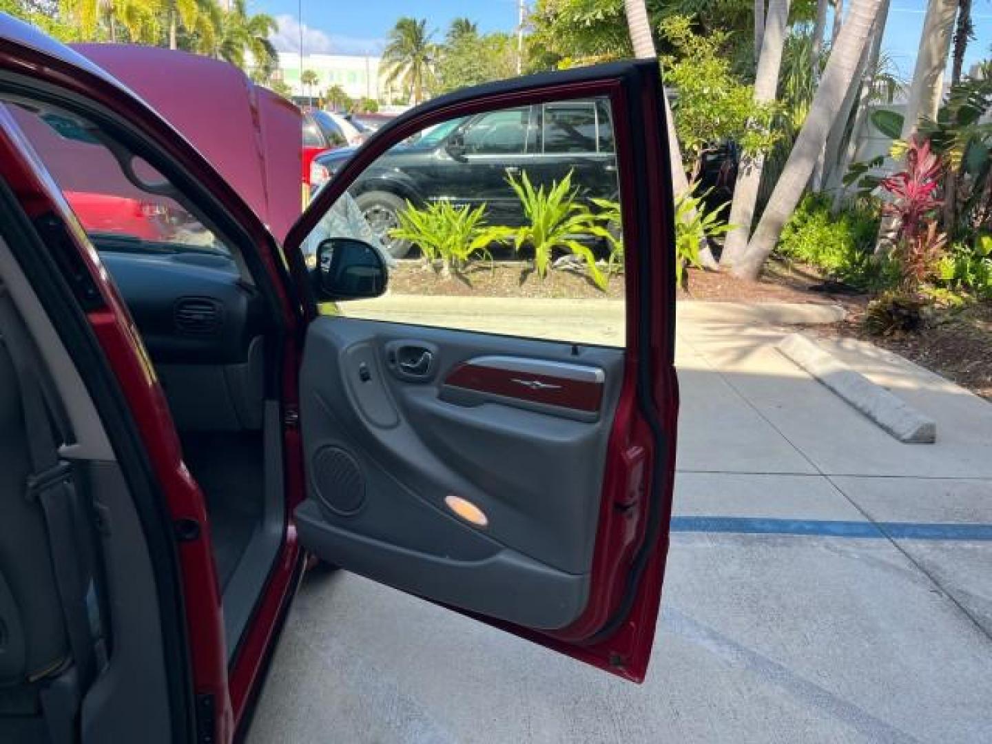 2006 Inferno Red Crystal Pearl /Med Slate Gray Chrysler Town and Country LWB Limited LOW MILES 55,034 (2A4GP64L16R) with an 3.8L OHV V6 Engine engine, Automatic transmission, located at 4701 North Dixie Hwy, Pompano Beach, FL, 33064, (954) 422-2889, 26.240938, -80.123474 - OUR WEBPAGE FLORIDACARS1.COM HAS OVER 100 PHOTOS AND FREE CARFAX LINK 2006 CHRYSLER TOWN AND COUNTRY LIMITED ROAD READY LIMITED 3.8L V6 VIN: 2A4GP64L16R771948 NO RECALLS LOW MILES 55,034 VAN 3 ROW POWER LEATHER SEATS 3.8L V6 F 24V DUAL AC POWER SLIDING DOORS GASOLINE PARKING SENSORS SUNROOF NAVIGATI - Photo#11