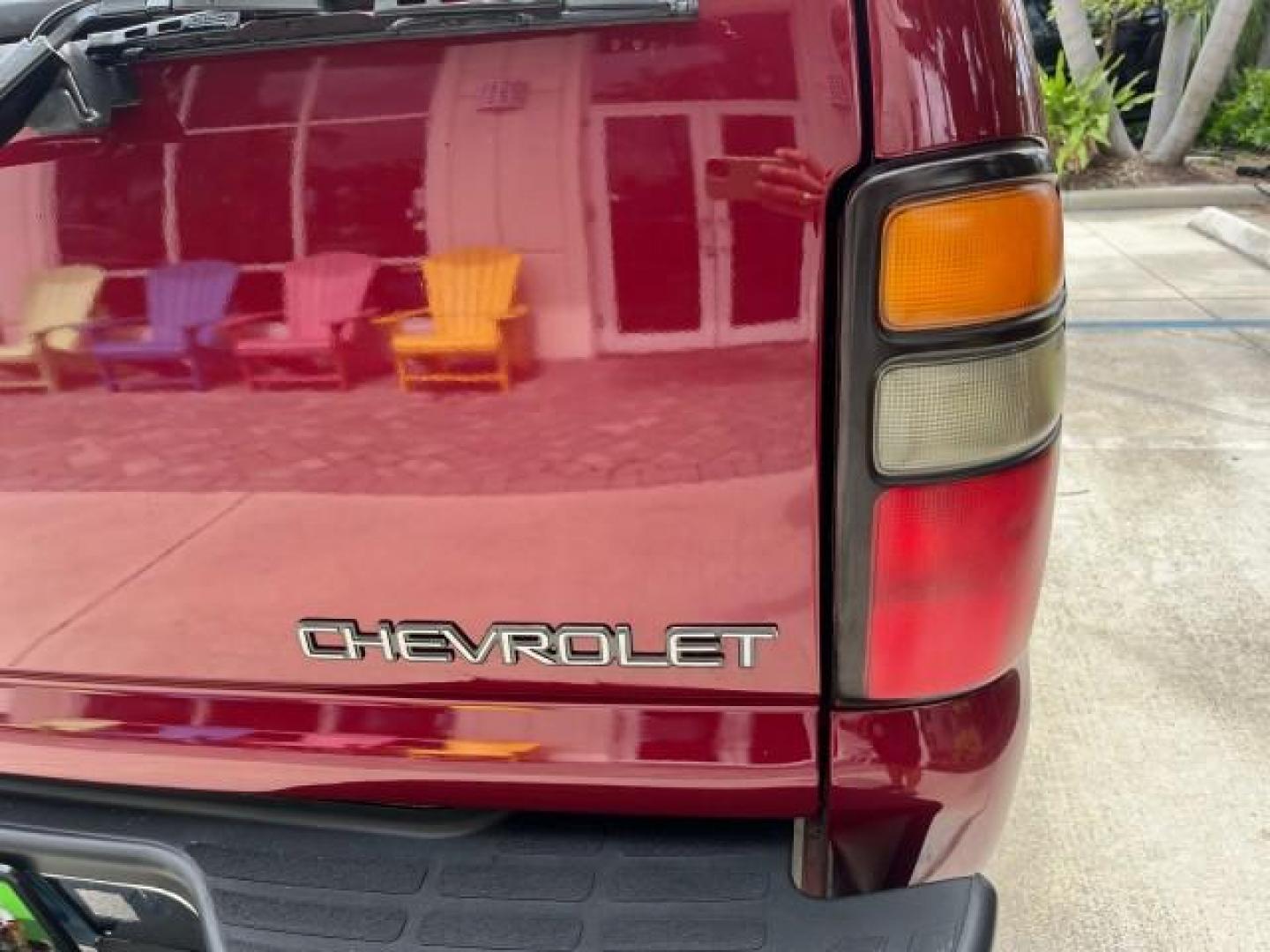 2005 Sport Red Metallic /Gray/Dark Charcoal Chevrolet Suburban LS 4X4 LOW MILES (3GNFK16Z55G) with an 5.3L Vortec 5300 V8 SFI Flex-Fuel Engine engine, Automatic transmission, located at 4701 North Dixie Hwy, Pompano Beach, FL, 33064, (954) 422-2889, 26.240938, -80.123474 - OUR WEBPAGE FLORIDACARS1.COM HAS OVER 100 PHOTOS AND FREE CARFAX LINK 2005 CHEVROLET SUBURBAN 1500 LS NEW $ 42,160 ROAD READY VIN: 3GNFK16Z55G214878 NO ACCIDENTS 5.3L V8 4 DOOR WAGON/SPORT UTILITY NO RECALLS 4X4 5.3L V8 F 3 ROW SEATS FLEX FUEL DUAL AC POWER SEATS/MIRRORS REAR WHEEL DRIVE W/ 4X4 LOW - Photo#95