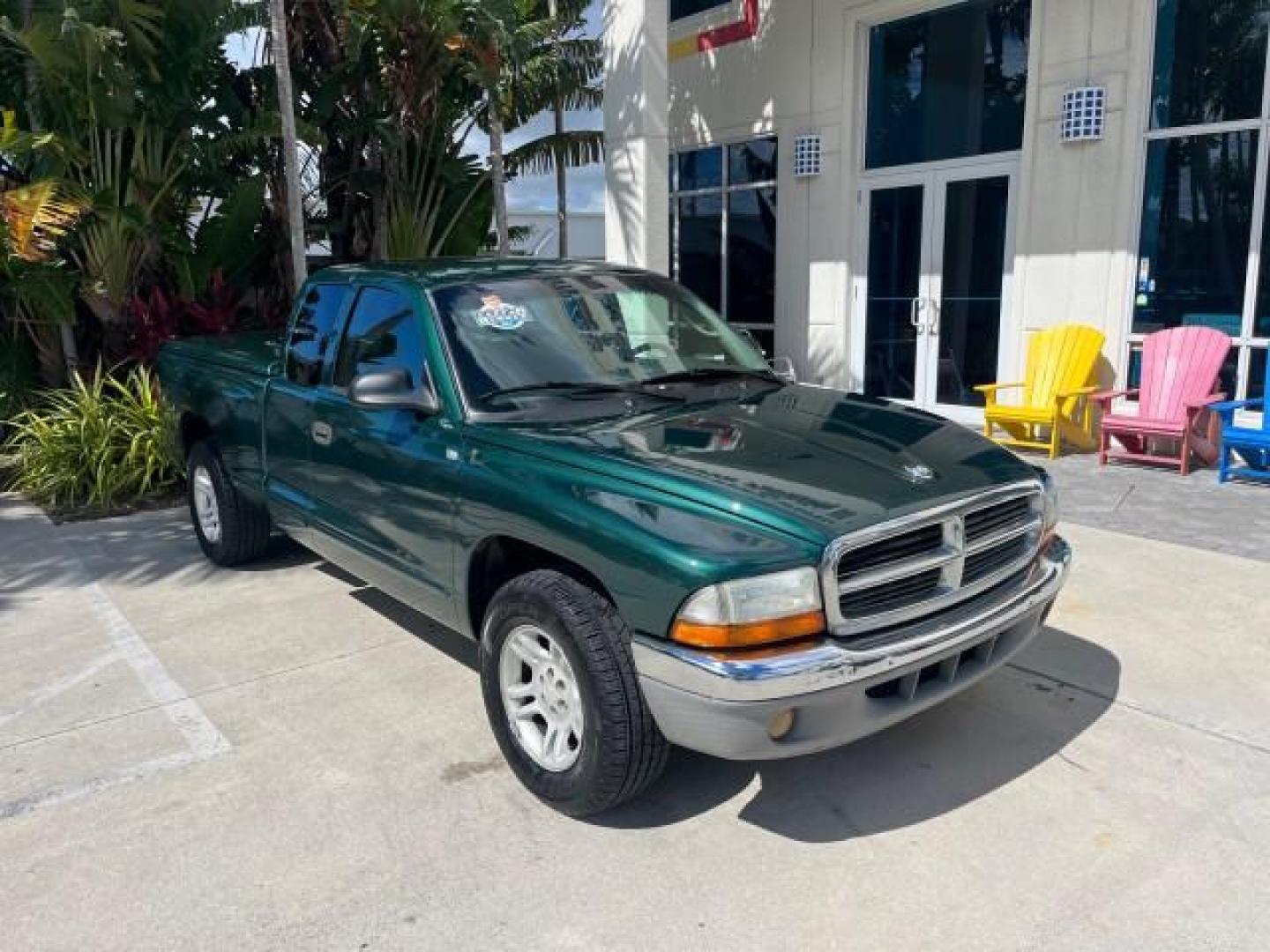 2001 Forest Green Pearl /Dark Slate Gray Dodge Dakota 1 FL SLT LOW MILES 85,601 (1B7GL22X51S) with an 3.9L SMPI V6 Magnum Engine engine, Automatic transmission, located at 4701 North Dixie Hwy, Pompano Beach, FL, 33064, (954) 422-2889, 26.240938, -80.123474 - OUR WEBPAGE FLORIDACARS1.COM HAS OVER 100 PHOTOS AND FREE CARFAX LINK 2001 DODGE DAKOTA AC FIBERGLASS TONNEAU COVER EASILY REMOVES IF NEEDED ROAD READY 3.9L V6 VIN: 1B7GL22X51S342576 NO ACCIDENTS CLUB CAB PICKUP 1 OWNER FLORIDA 3.9L V6 F OHV LOW MILES 85,601 GASOLINE 6,5 FT BED LENGTH REAR WHEEL DRI - Photo#1