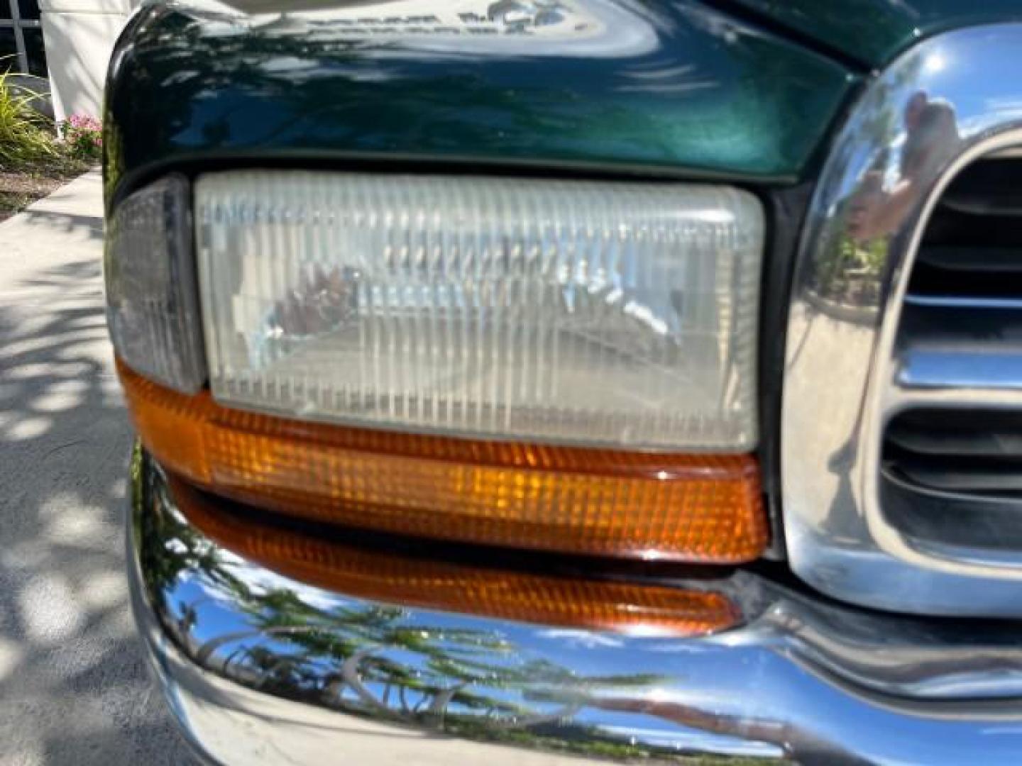 2001 Forest Green Pearl /Dark Slate Gray Dodge Dakota 1 FL SLT LOW MILES 85,601 (1B7GL22X51S) with an 3.9L SMPI V6 Magnum Engine engine, Automatic transmission, located at 4701 North Dixie Hwy, Pompano Beach, FL, 33064, (954) 422-2889, 26.240938, -80.123474 - OUR WEBPAGE FLORIDACARS1.COM HAS OVER 100 PHOTOS AND FREE CARFAX LINK 2001 DODGE DAKOTA AC FIBERGLASS TONNEAU COVER EASILY REMOVES IF NEEDED ROAD READY 3.9L V6 VIN: 1B7GL22X51S342576 NO ACCIDENTS CLUB CAB PICKUP 1 OWNER FLORIDA 3.9L V6 F OHV LOW MILES 85,601 GASOLINE 6,5 FT BED LENGTH REAR WHEEL DRI - Photo#65